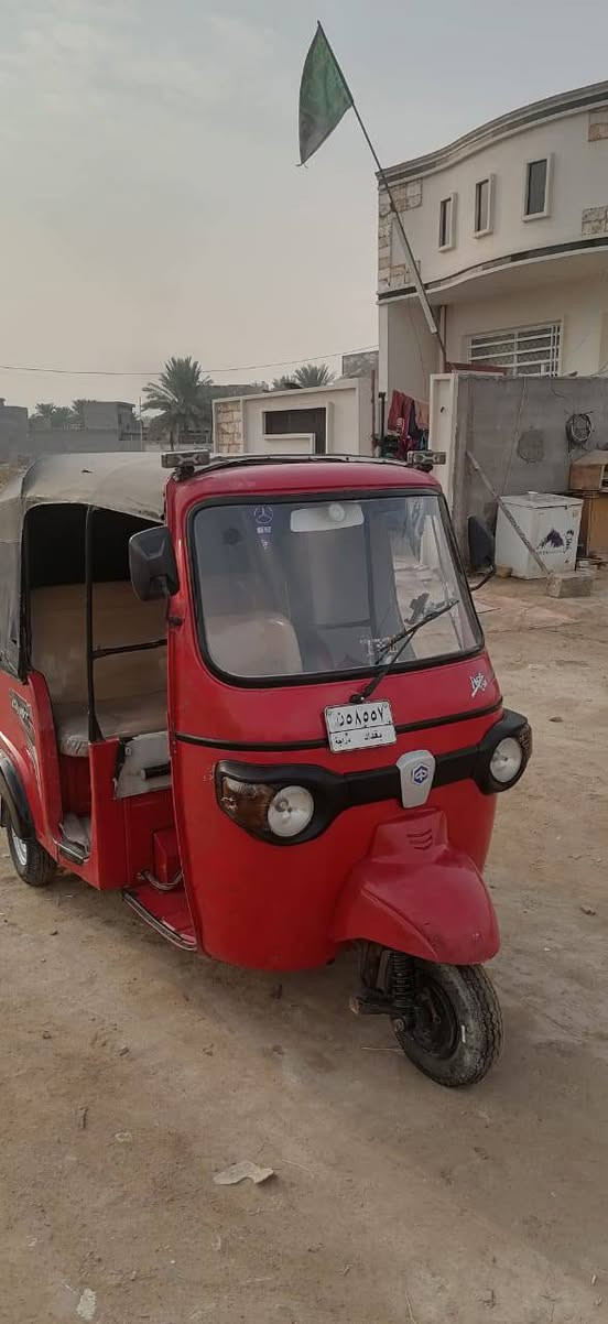 تكتك بياجو مكينة محور تي في اس
تكتك جاهزة نضيفة كلش كهربائيات شغالة فول تجي تفحص وتشوف بعينك وتاخذها 
لا ستفسار اكثر ع رقم بي واتساب ***********
مكاني بياع دوانم الشرطة الخامسة يم جامع كرطان الكبير
