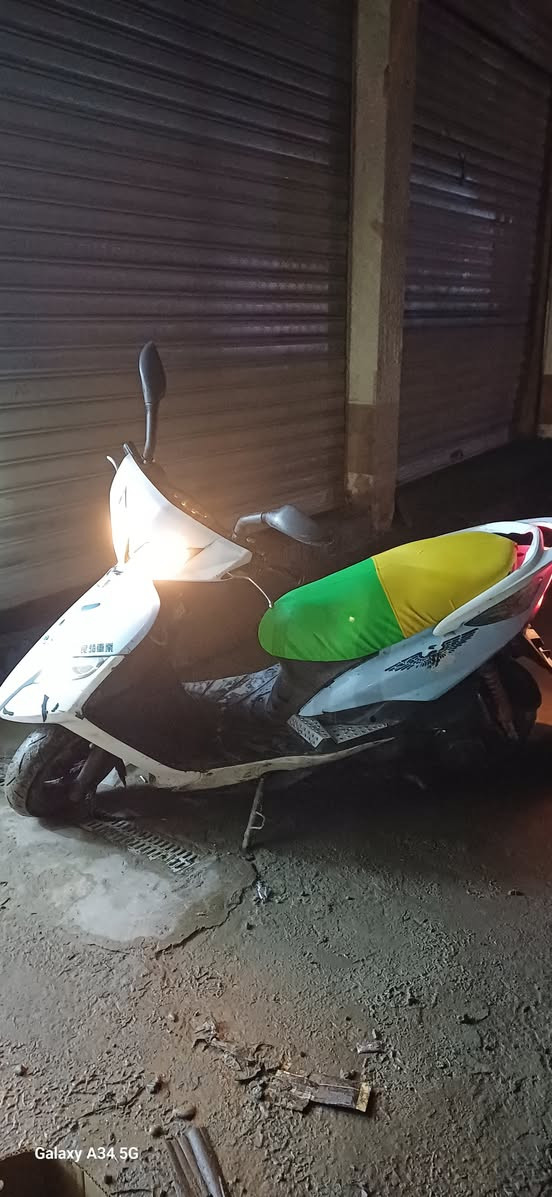 سلام عليكم دراجة ثعلب للبيع دراجة خير من الله اي نقص مابيها المكان بغداد الشعلة قطاع السابع السعر 500 موجود واتساب ***********
