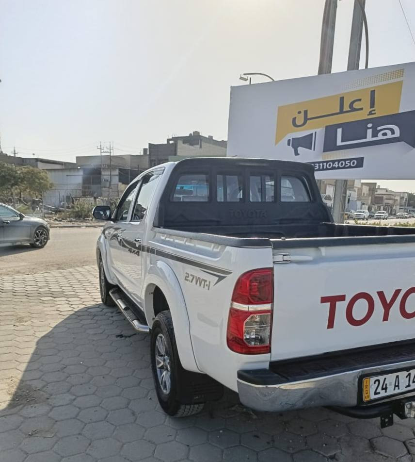 تحيه طيبه.           ***********
بيگ آب فور ويل 2014  رقم شمالي 
مكفوله بيه شويه بارد بباب الصدر مكينه ما مفتوحه 
سياره نظيفه مكاني نجف السعر 220
