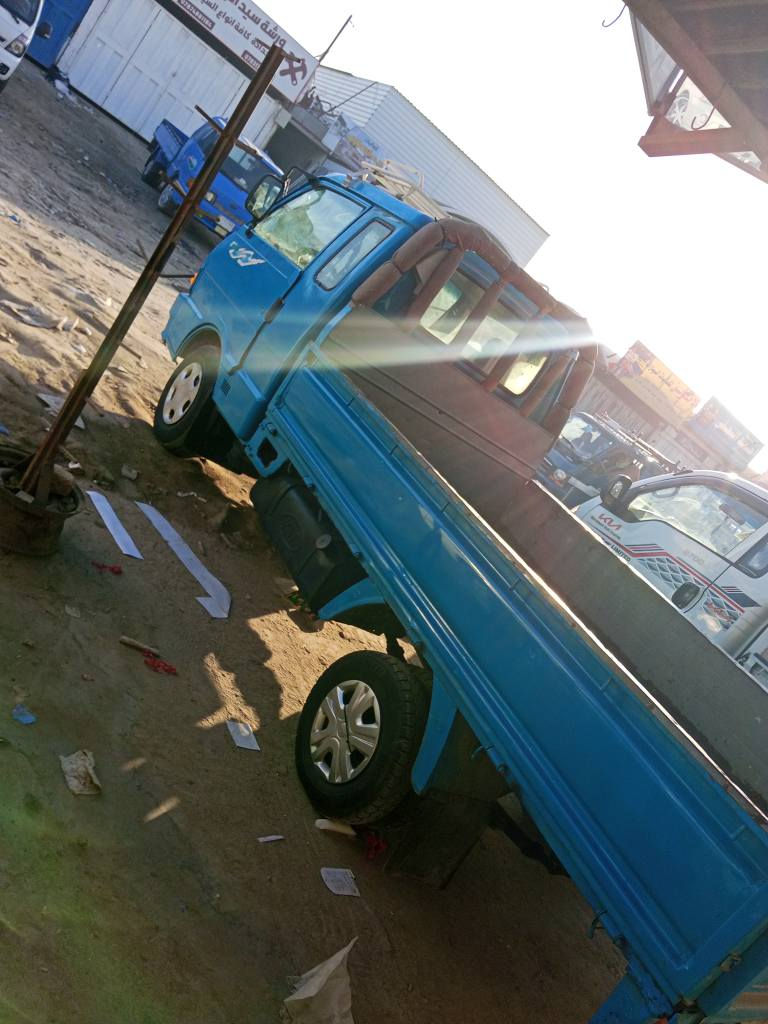 السلام عليكم للبيع كيا 96 رقم كربلاء السعر 50 وبيه مجال رقم***********
