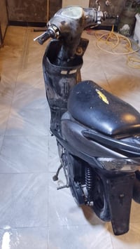 اسلام عليكم مكلف بنشر ماكس للبيع نظيف وسمتعجل راعيه ع لبيع تواصل ع هاذ...