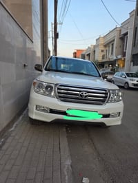 لاندكروز ستينية VX.R موديل 2011 رقم سليمانية  ماشيه ١٣٥ الف  حادث جامل...