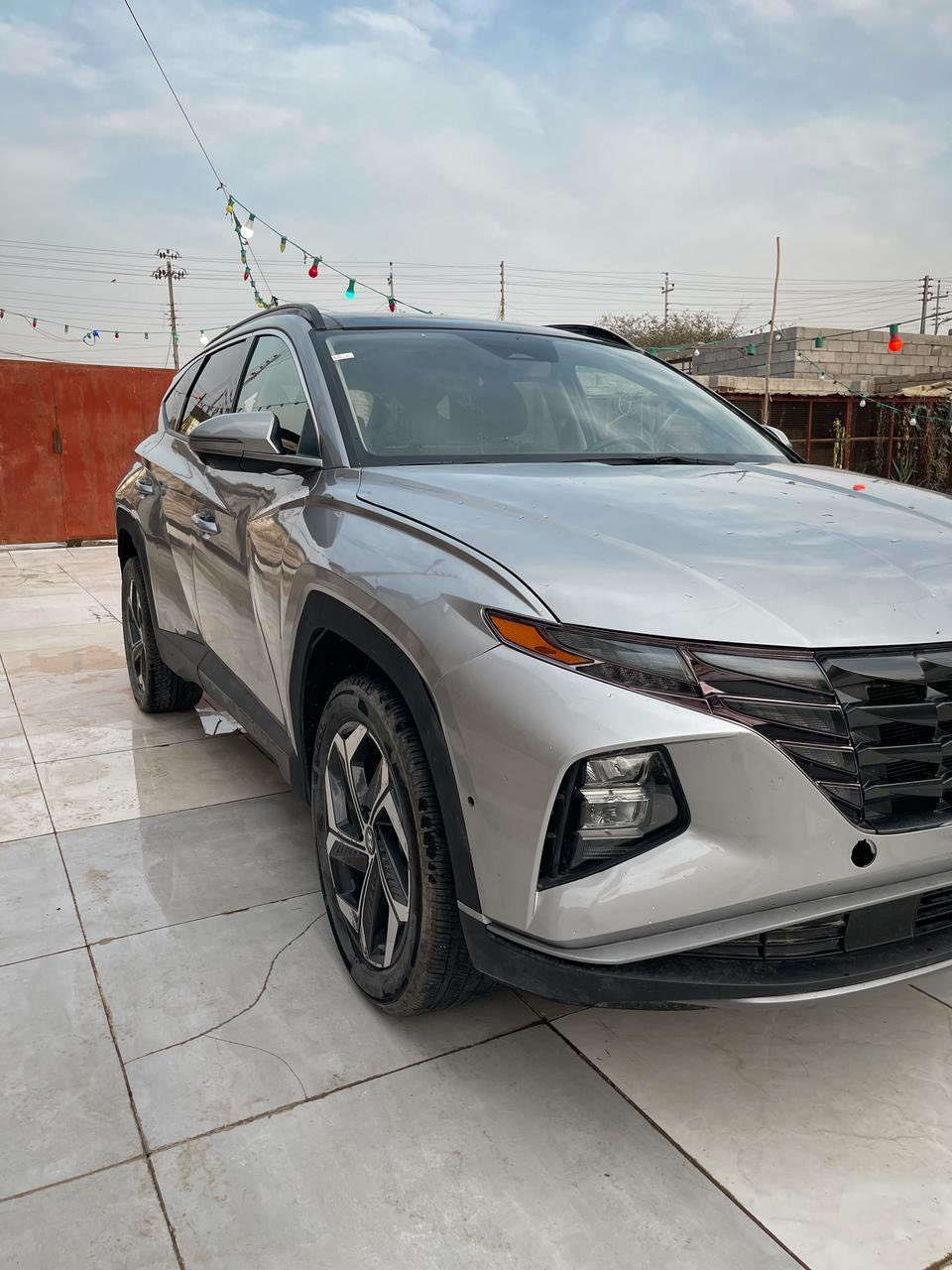 مواصفات 
فول للاخير
_بصمة
_تشغيل عن بعد
شحن لاسلكي
_جنطه كهرباء 
_بصمه ابواب 
_اشاير مري 
_مري شفط 
_لد امامي خلفي 
_حساسات 360 فول 
_نقاط عمياء 
_رادار امامي خلفي جانبي 
_كشن كهرباء خزن ميموري
_كشنات تدفئه و تبريد
_تدفئة ستيرن 
_كشافات اماميه
_سايد بريك كهرباء 
_قطعتين تبريد
_شاشه تبريد بيانو منفصل 
_تحكم وضعيات قيادة 
_نظام قفل اكسل نزول منحدرات 
_فور ويل
_كامرات 360 درجه
كامرات في العينه عنده لاشاير
_عدادات ديجتل مع شاشه اعطال 
_تبريد بلادي
السياره اي نقص مابيها 
سبير عده كله كامله 
رقم بصره بسمي  تحويل ثاني يوم
بيه قطع صبغ

العنوان : بصره ***********
***********
