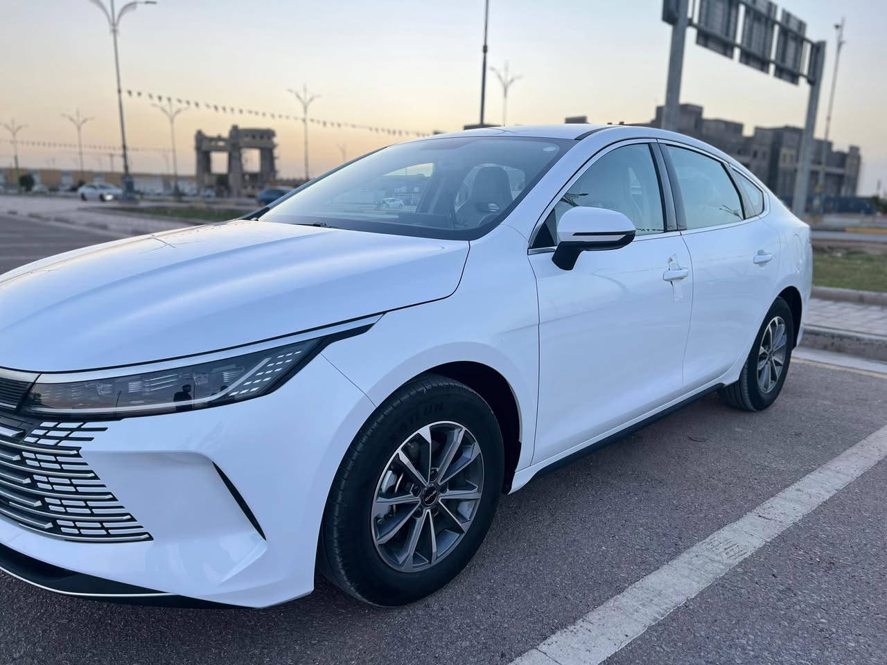 السلام عليكم
بي واي دي دستروير 2025
مكفوله كفاله عامه 
ماشيه 15الف بسمي 
مكاني كربلاء شارع الدره 
***********
