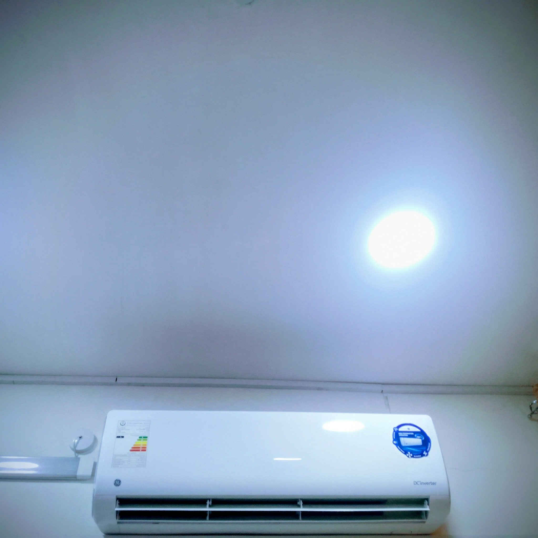 سبلت للبيع انفيرتر 2 طن GE راديتر 3 سراوات استعمال قليل عنوان بغداد الصابيات ***********
***********
