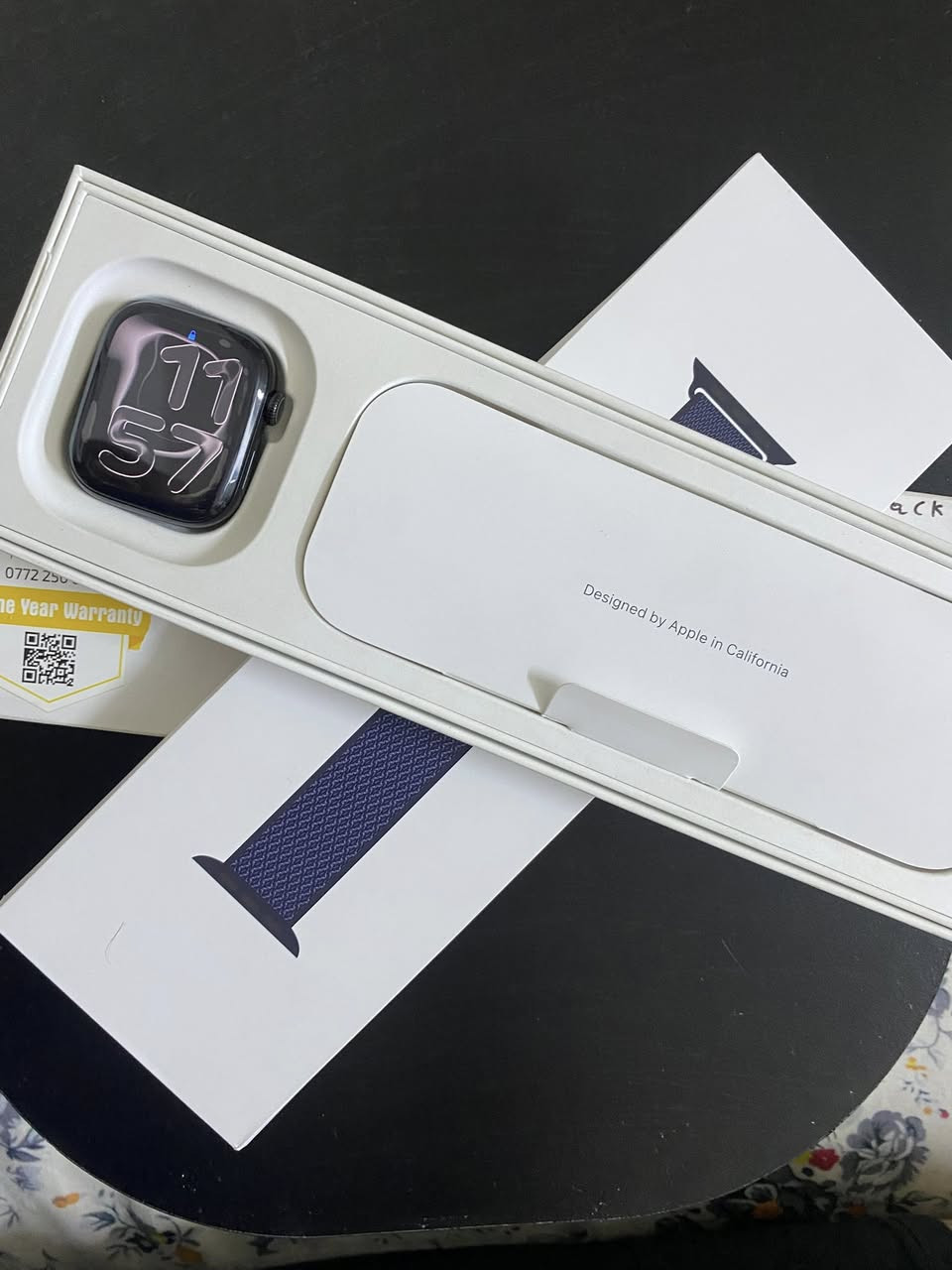 Apple Watch Series 10
ساعه ابل جيل 10 قياس 42mm
ذاكره 64 بطاريه 100 
الساعه بعدها جديده وضمان ممنتهي بعده استخدام كلش قليل 
سعرها 340
مكاني بغداد الكرخ حي العامل
شراي اتصل فقط ***********
