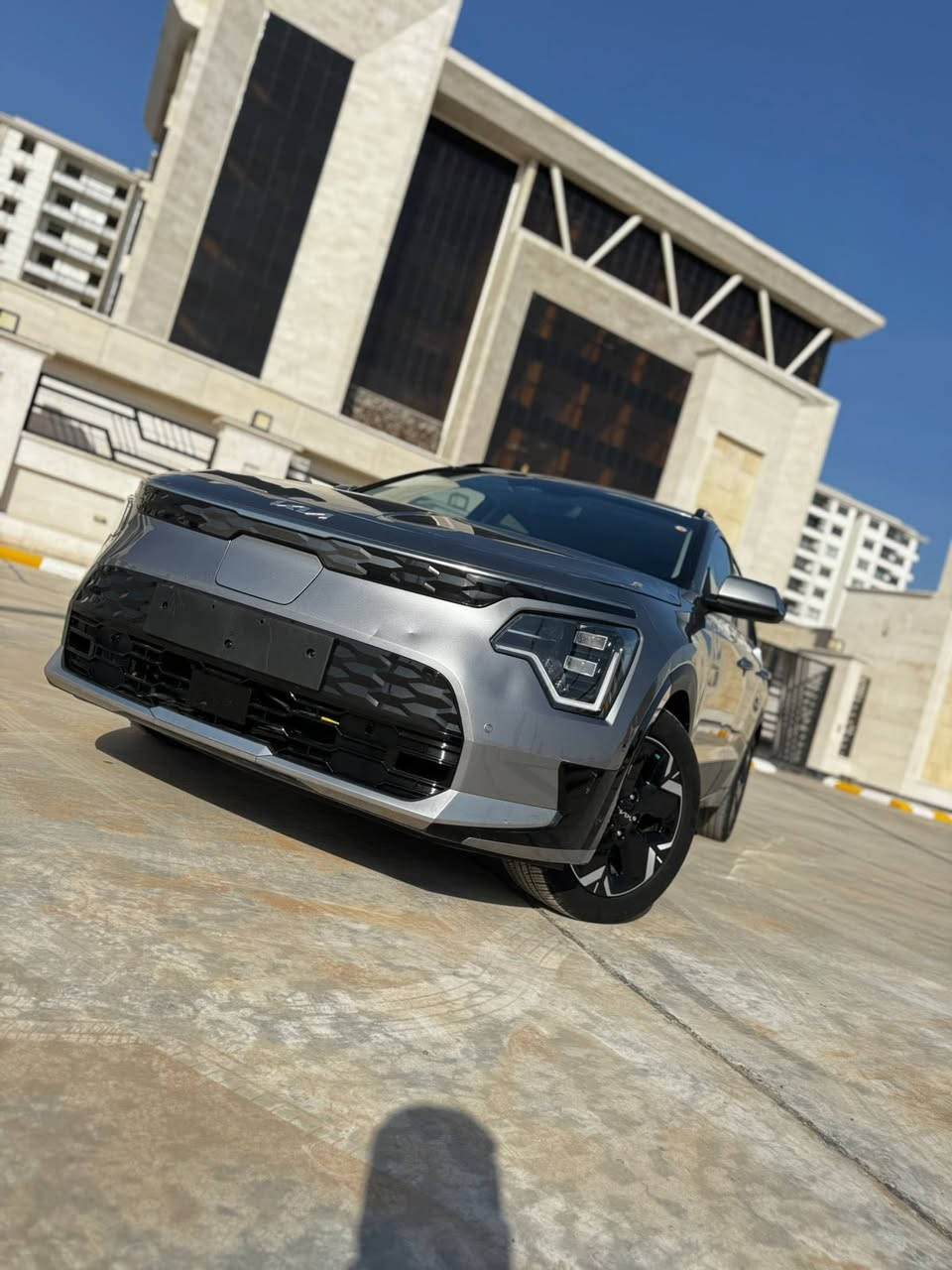 🚗 كيا نيرو  2024 كهرباء بالكامل

محرك كهربائي تمشيك 480 كم بالشحنة الواحدة

اقتصادية جداً  ومناسبة للاستخدام اليومي 

ماشية 4300 كم فقط 

✨ المواصفات:

✔️ تحديد مسار

✔️ نقاط عمياء

✔️ وضعيات قيادة

✔️ مثبت سرعة

✔️ شاشة متصله تدعم car play+ كاميرا خلفية

✔️ نظام مانع الانزلاق (Traction)

✔️ سايد بريك بصمة (إلكتروني)

✔️ تدفئة مقاعد ومقود 

مقاعد جلد  

السيارة جاهزة

📍 الموقع: (الفلوجة  )

💰 السعر: (141$)

📞 للاستفسار: (***********)
