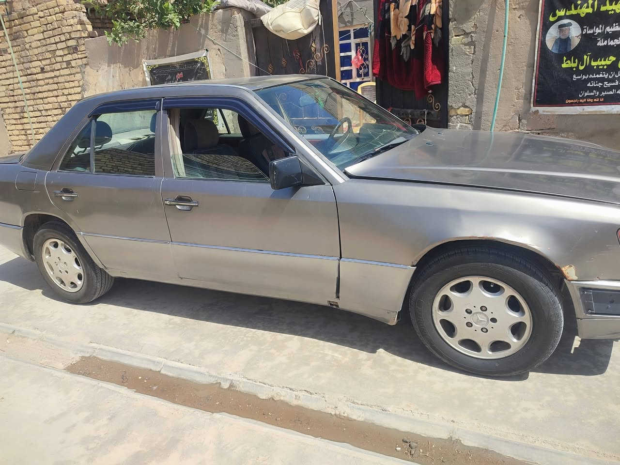مارسدس مديل 87 ثنين ونص مكينه
ماكان الناصريه سوق الشيوخ ***********
