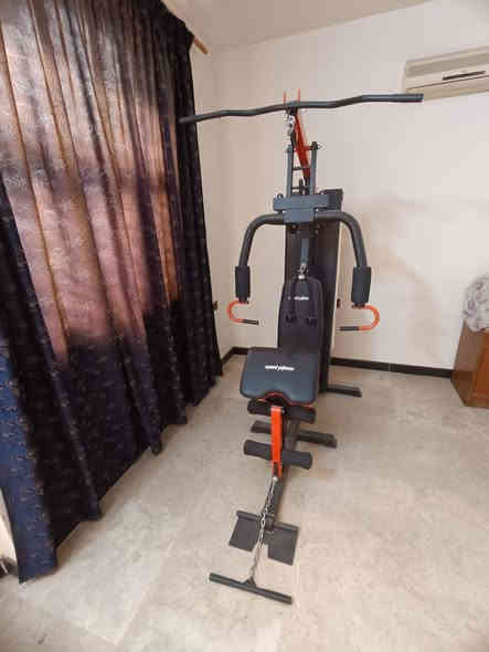 السلام عليكم
جهاز مالتي جم (هوم جم) 
متعدد التمارين بي اكثر من 20 تمرين 
الجهاز جداً نضيف والسعر(300)
مكاني بغداد الزعفرانية 
للتواصل:***********
