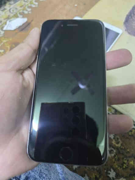 السلام عليكم ايفون بلاص للبيع جديد لووك نضيف لا يصرف شحن ولا شي تاخذة على الفحص 
ذاكرة :١٦ 
السعر : ٤٠ الف 
مكاني بغداد الشعب توصيل متوفر 
للتواصل ***********
