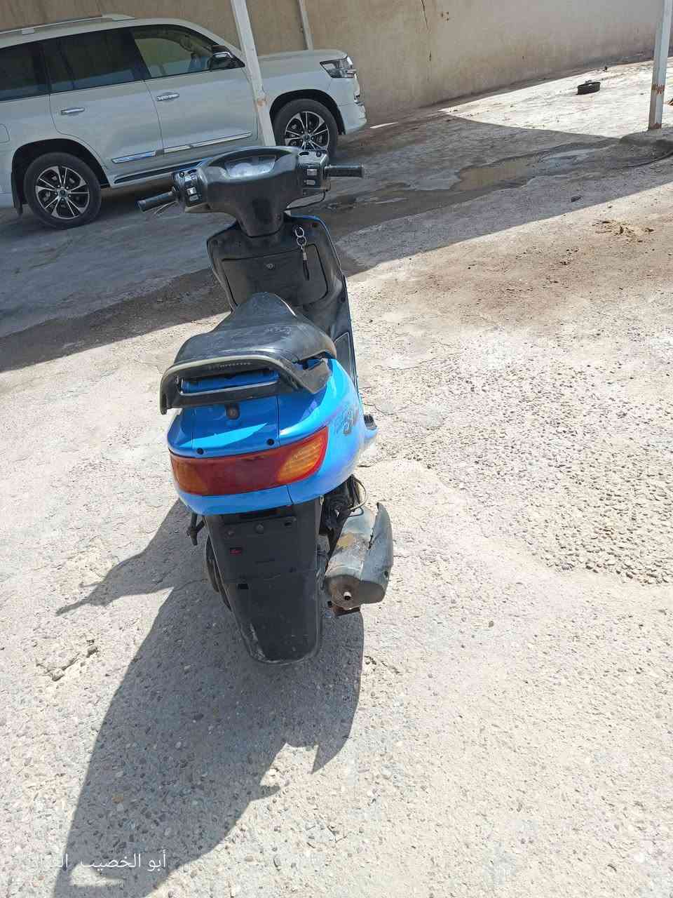 السلام عليكم دراجه فراشه نثيه للبيع تايرات جدد دبلات امامي جدد كهربائيات كلها شغاله سلف هندر مكينه مفتوحه دراجه حلوه نقصها اشاره + كفر كدام بس سيامه + كزوز طاك يرادله لحيم السعر 450 وبيها مجال العوان سوق ابو الخصيب قرب المصرف *********** واتساب فقط
