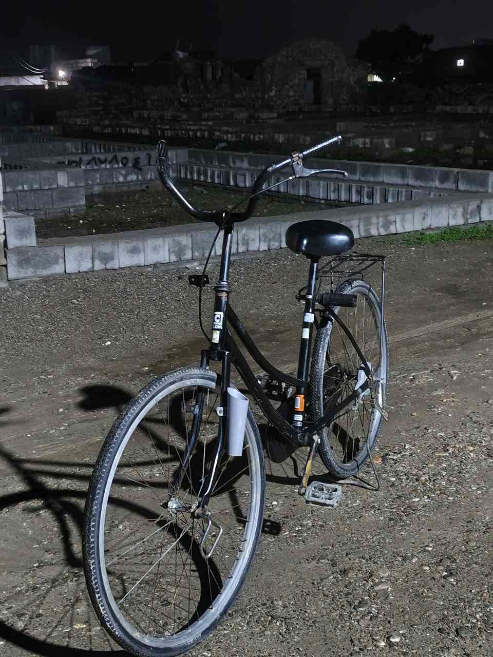 سلام عليكم باسكيل للبيع فقط شركه (كلوف) موديل 2021بس وياله مال 2017وياله ميل چاملقات موجودات نضافه فول السعر 85وبي مجال مكاني كركوك فيلق اي استفسار اتصل عل رقم ***********
