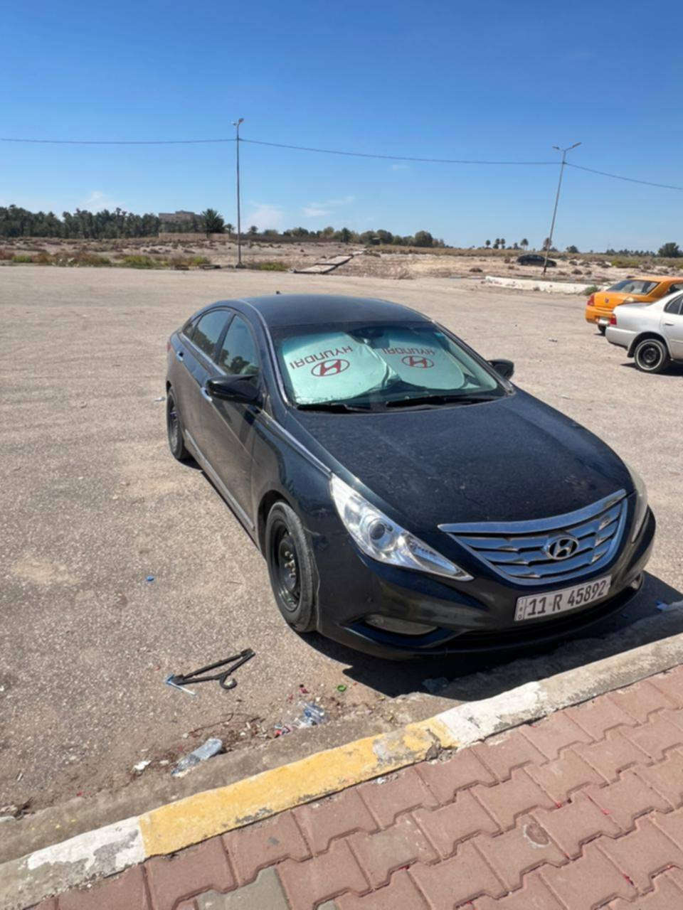 السلام عليكم سوناتا للبيع ٢٠١٣ امريكي حادث جاملغ وباب وره السايق سياره خير من الله السعر٩٠ وبيها مجال قليل العنوان بغداد للإستفسار ***********
