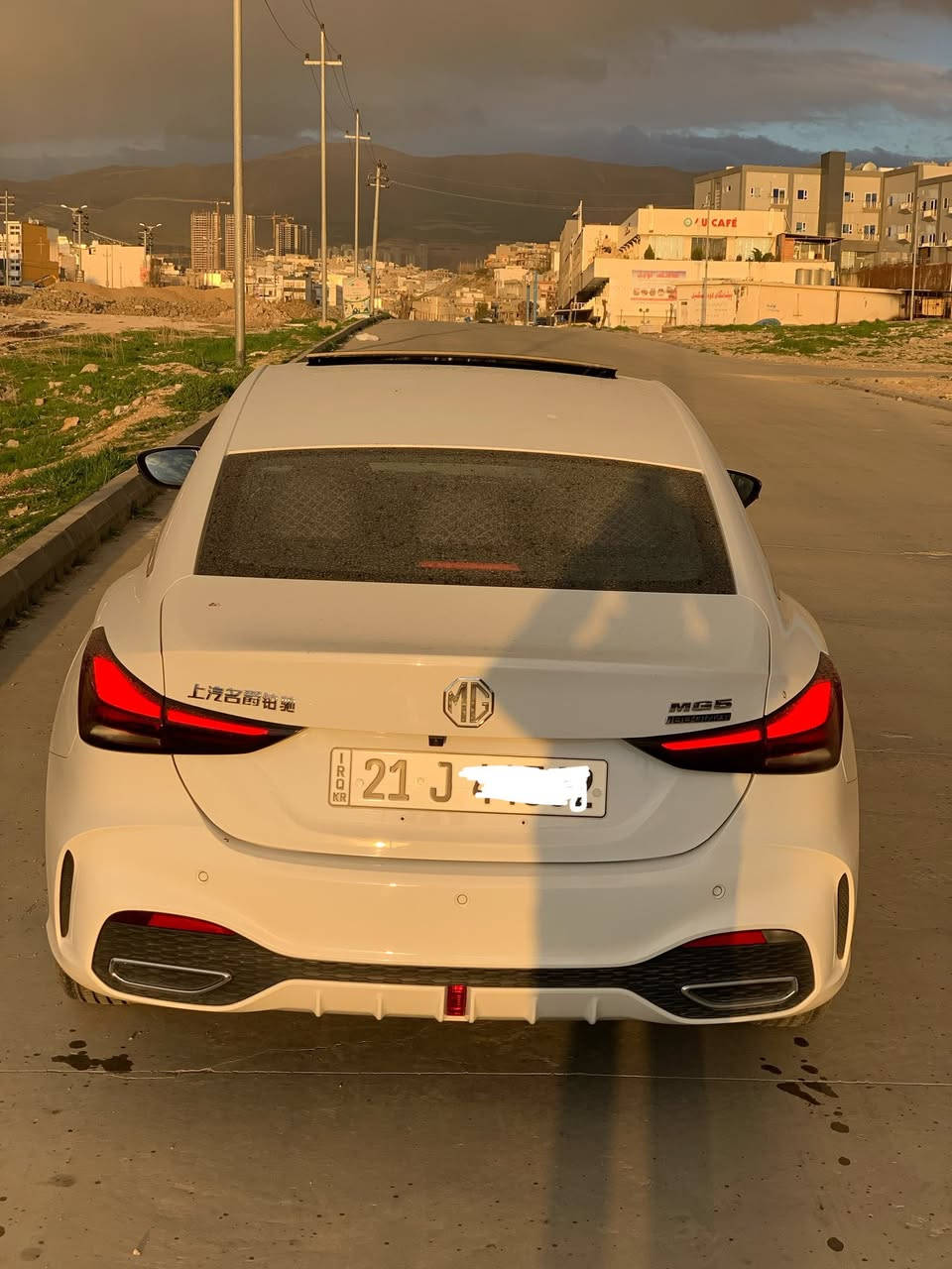 Mg gt 2025
سه‌یاره‌كه‌ ٦٠٠٠ ڕۆشتووه‌
هیچی پێوه‌نییه‌ 
شاشه‌ ئه‌كتیف 
تازه‌ ڕۆنی مه‌كینه‌ی گۆراوه
١٢٤‌ 
***********
