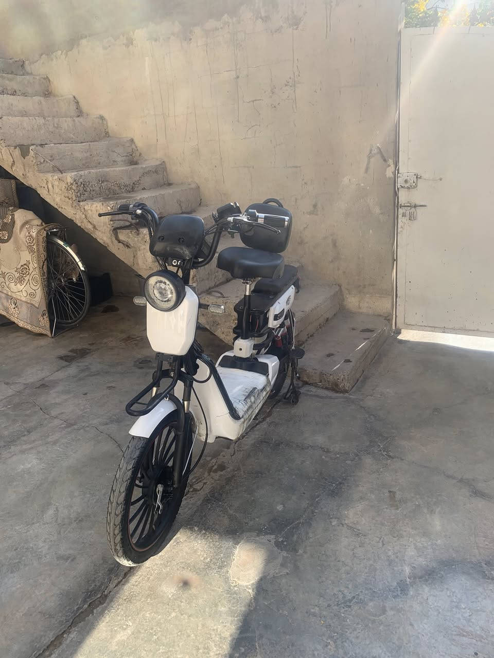 باسيكل شحن موديل ٢٠٢٤ سعره ٢٥٠ بي مجال


**إذا كنت صاحب هذا الإعلان وتريد حذفه لأي سبب، رجاءا أرسل رسالة إلى الدعم الفني**