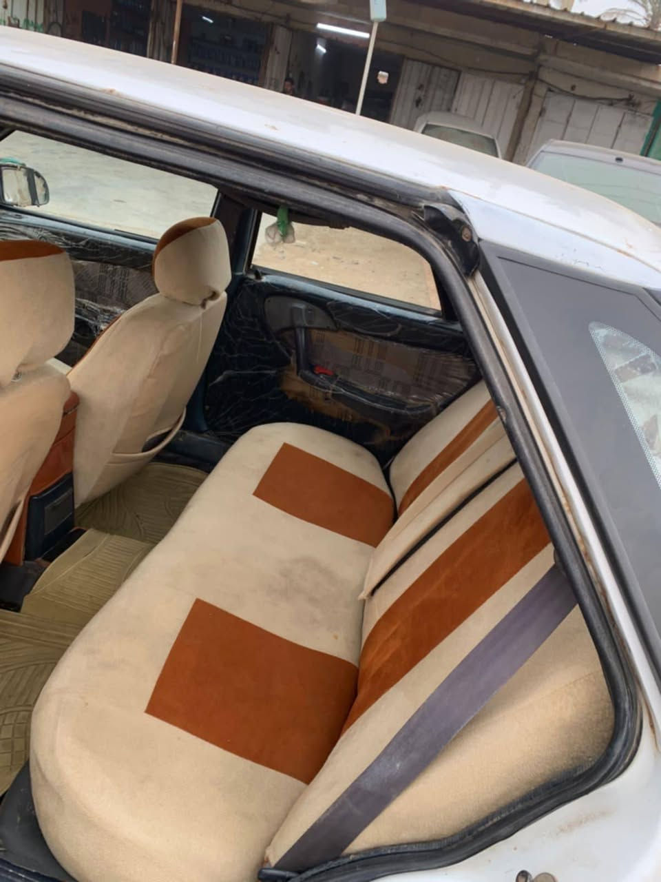 سيارة للبيع رقم ***********
