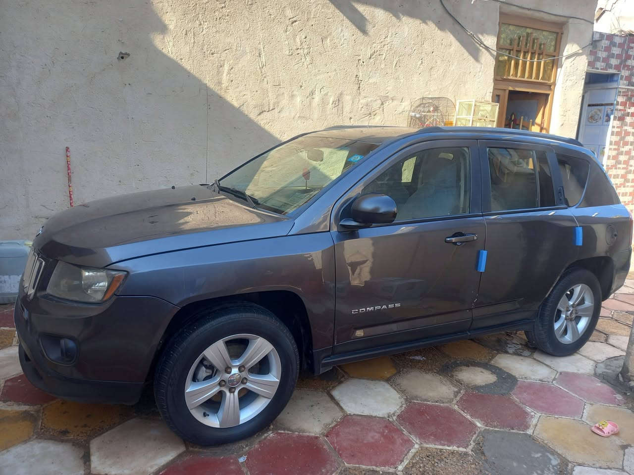 اخوان مكلف بل نشر 
سياره جيب كمباس موديل 16
رقم نكليزي تحويل مباشر 
ضررها صبغ فقط ربع باب امامي عكس السايق جوه الكنر يعني خسفه بالباب بدون ضرر داخلي
محرك 2400 المرغوب شاشه لمس كبيره كامره خلفيهه دواره تبريد تحكمات استيرن جهتين رقم 13 دولي جديد  
السعر: 118
الرقم: ***********
