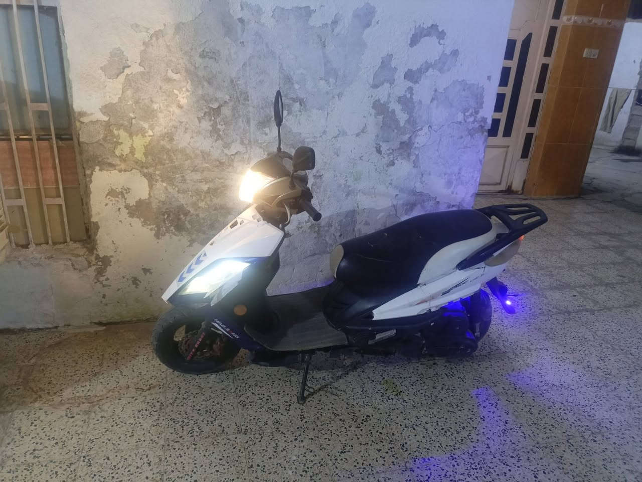 هاوجي للبيع ماطور كامل مواصفات فقط بس الصفاحيات الكشر مال مو زين وله كهربائيات كلها شغاله  375


**إذا كنت صاحب هذا الإعلان وتريد حذفه لأي سبب، رجاءا أرسل رسالة إلى الدعم الفني**