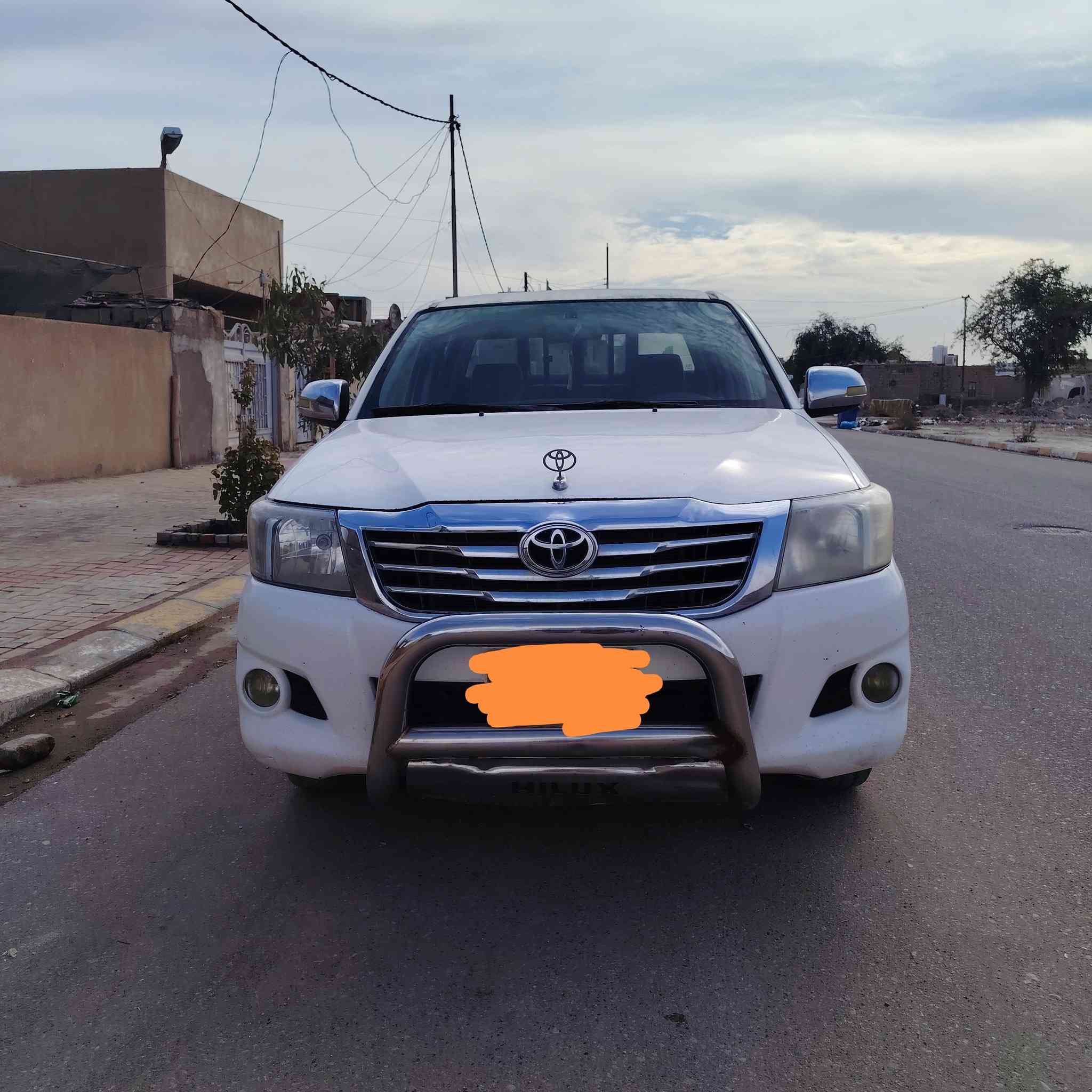 سلام عليكم سياره بيكم هايلوكس 15 سياره مكفولات من مكينه شاصي دخوال جديد بيه سنويه والوحات طبق الأصل وين ما يعجب دك حسابه سياره جديده ماشي الف 130 السعر 118 وبيه مجال *********** مكاني كربلاه
