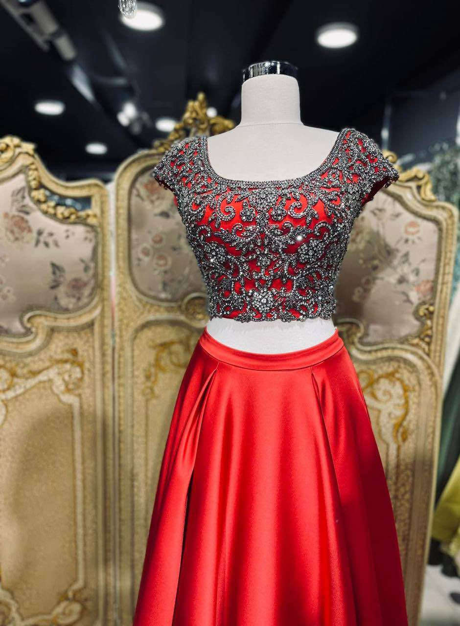 ساري هندي للبيع 
فستان ساري هندي باللون الاحمر مستعمل اخو الجديد ملبوس مرة واحده فقط ساعتين 
الشغل كله يدوي والقماش نظيف وراقي
يلبس قياس ٤٠-٤٢ وبي حبال من ورا للتصغير والتكبير 
سعر الشراء 450 الف
سعر البيع 250 الف
المكان بغداد الوزيرية 
للتواصل على الخاص بغداد, العراق


**إذا كنت صاحب هذا الإعلان وتريد حذفه لأي سبب، رجاءا أرسل رسالة إلى الدعم الفني**