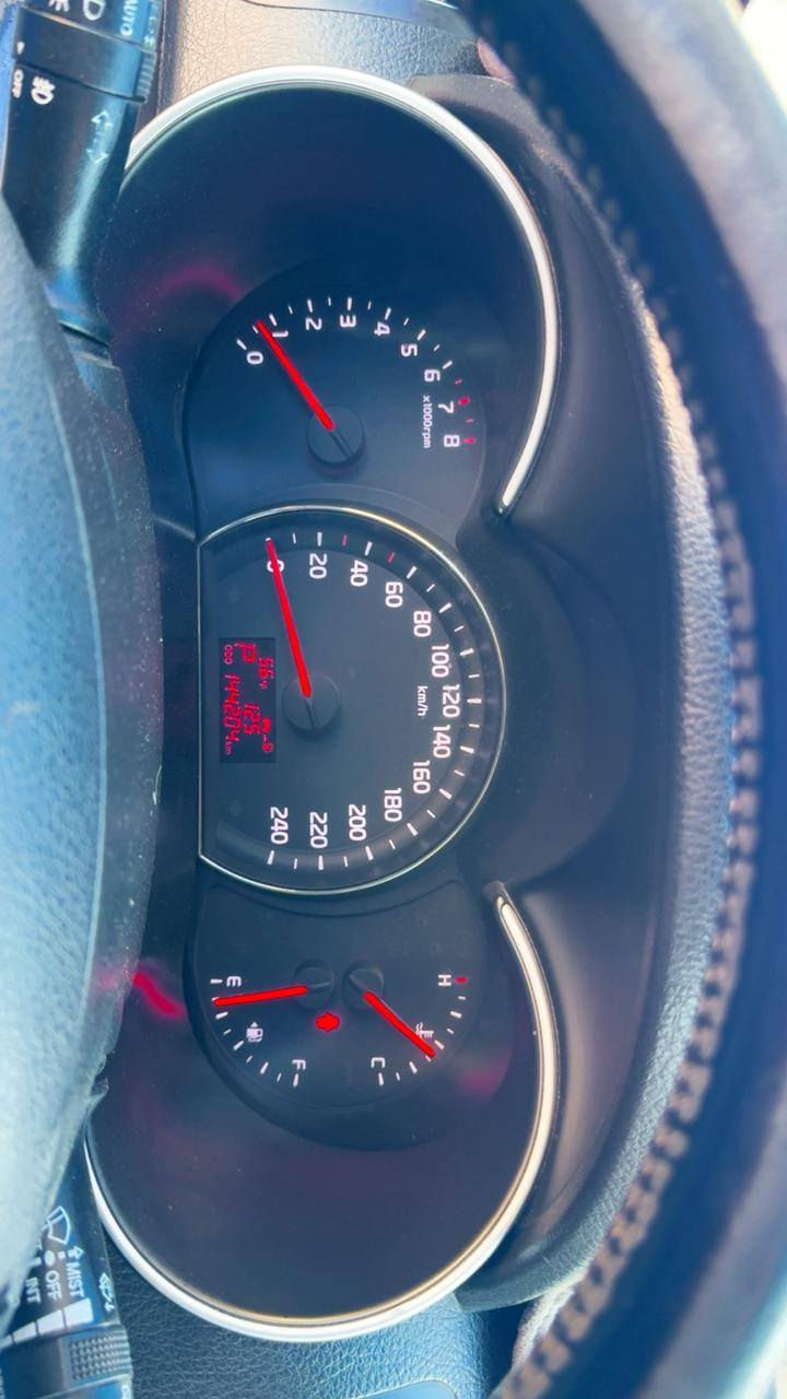 السلام عليكم للبيع كيا سورنتو ١٣ شكل ١٥ سيارة خليجي ٧راكب سوناره منشور وي الصور مكان السيارةبغداد لغزالية سعر ١٥٨ ورقة رقم *********** الكينة ٦سلندر خ
