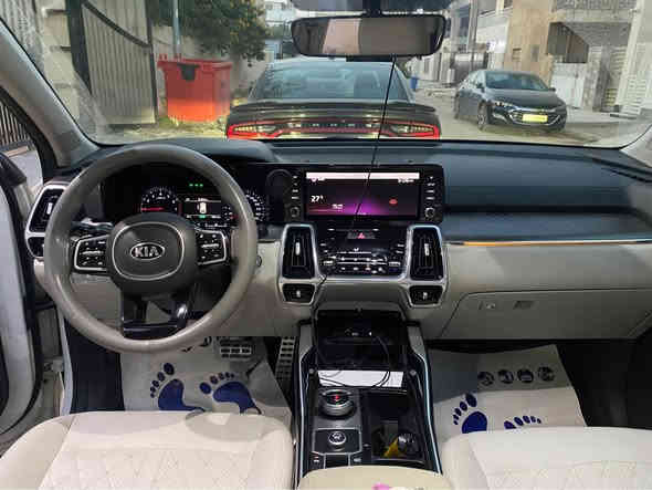 السلام عليكم
سورنتو 7 راكب موديل 2021 خليجيه مكفوله 
حجم المكينه 3500 V6
ماشيه 49 الف كيلو
فول مواصفات
بانوراما
بصمه
كشنات جلد +كهرباء
كير ماوس
هاند بريك كهربائي + اوتو هولد 
شاشة كبيره
تبريد بيانو
ثلاث وضعيات قياده
حساسات امامي خلفي
لدات امامي خلفي
مري شفط
تبريد 3 قطع مناخ منفصل
إناره محيطيه
بردات خلفيه
صندوق كهرباء +كشنات خلفيه كهربائيه
ملاحظه
السياره بيها شخط بسيط ممبين بالباب الخلفيه الوره السايق وطخه بسيطه نهاية الباب الوره السكن والجاملغ الامامي اليمنه بي رصعه بسيطه وتكحيل بسيط بالدعاميه الاماميه
كل الملاحظات موضحه بالصور
اني عايفها على حطتها لان ممأثره على شكلها 
السياره مكفوله من الصبغ والبارد 
تبديلات الدهن كلها بالدوليه 
مكاني بغداد الكرخ
اليرموك او المنصور 
للاستفسار 
‏‭0790 554 2172
السعر  290$ ورقه‬ بغداد
