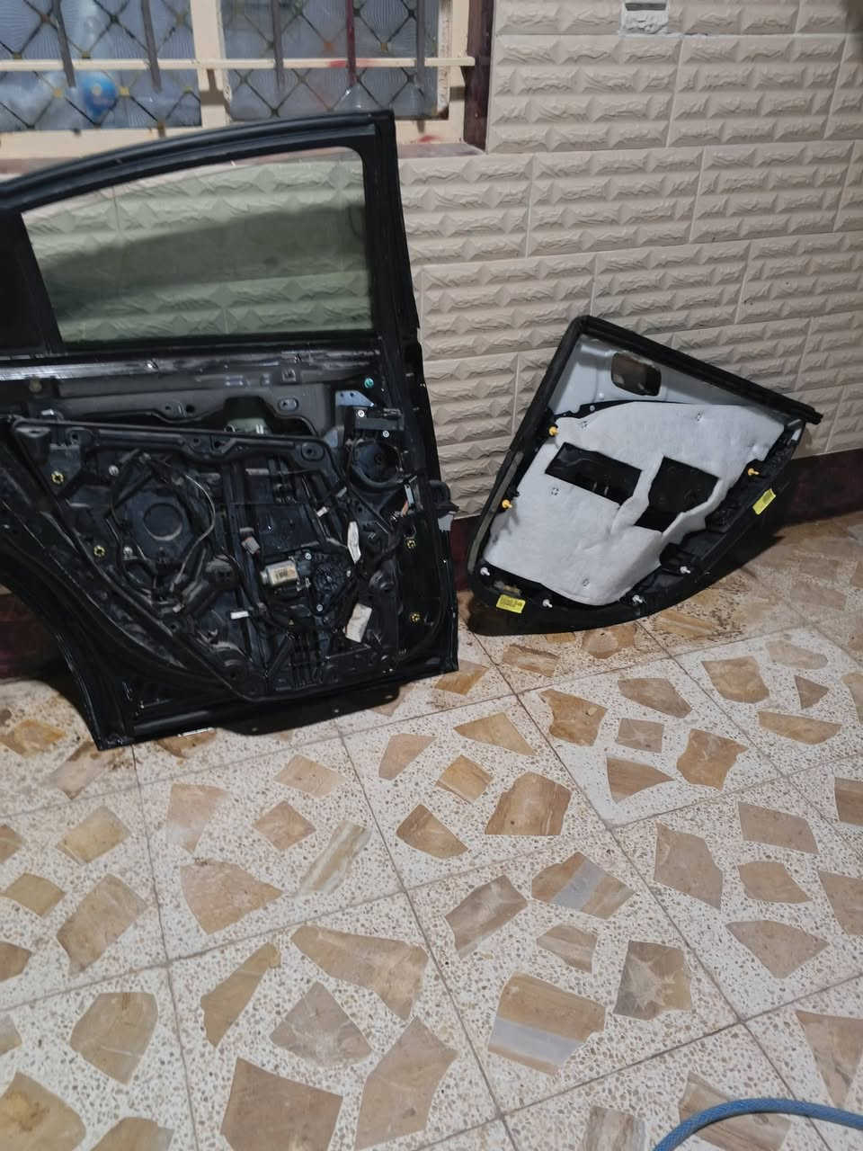 سلام عليكم باب خلف السايق بي حادث جارجر موديل 17
8 سلندر كامل بطانه تحكم جام ماطور كله كامل نقص بس كيلون الي يفيده يقيم بالي يرضه الله وياخده بالعافيه عليه


**إذا كنت صاحب هذا الإعلان وتريد حذفه لأي سبب، رجاءا أرسل رسالة إلى الدعم الفني**