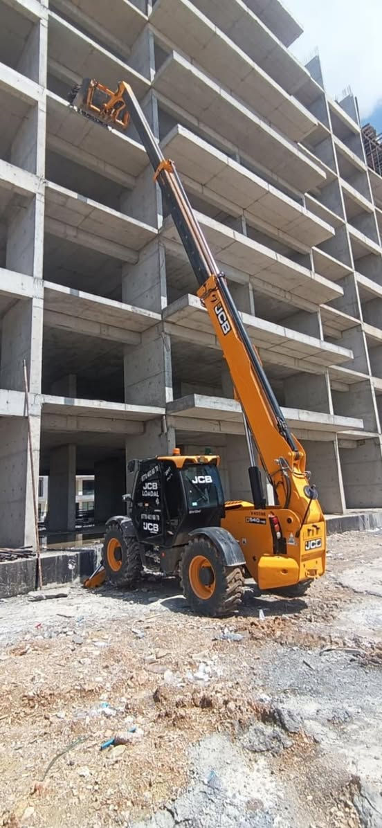 JCB/2017/14m
بسم الله رحمانه رحيم
بؤفرؤشتن
ئينجكته ر جه ك سه نته ر 
ته بريت ساردو كه رم ئه نته ر كوله ر
مه كينه كه وره سوپه ر 
ره قه م هه ولير ره قه مو سه نوي تازه يه
٤تايه ي تا زه ي ستارماكسي٢٤له ژيره 
هه موو گياني به شه رت ده سكاري هيج شوينكي نه كراوه
بوزانياري زياتر***********
