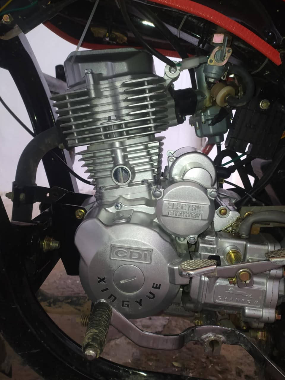 بەناوی خوای گەورە
ئەم گولە بۆ فرۆشتن

مالەکە خۆی دیارە وەسفی ناوی

مەکینەی 200

شوێن کەلار

هی من نییە تەلەفون بکە بۆ خاوەنی

سعری 2350

***********
