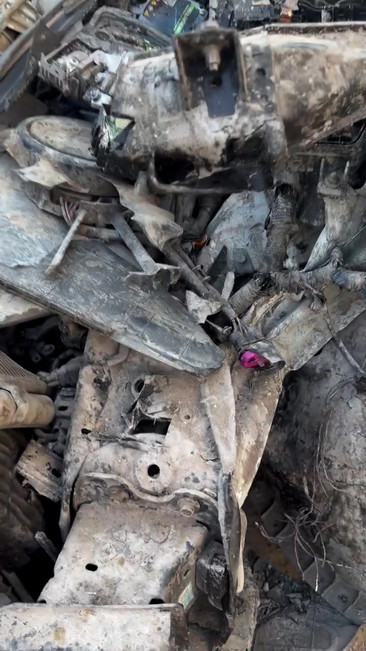السلام عليكم توسان  موديل 2024 خليجي للبيع هذا حادثها موضح بالفديو المكان بغداد رقم المبايل. ***********
