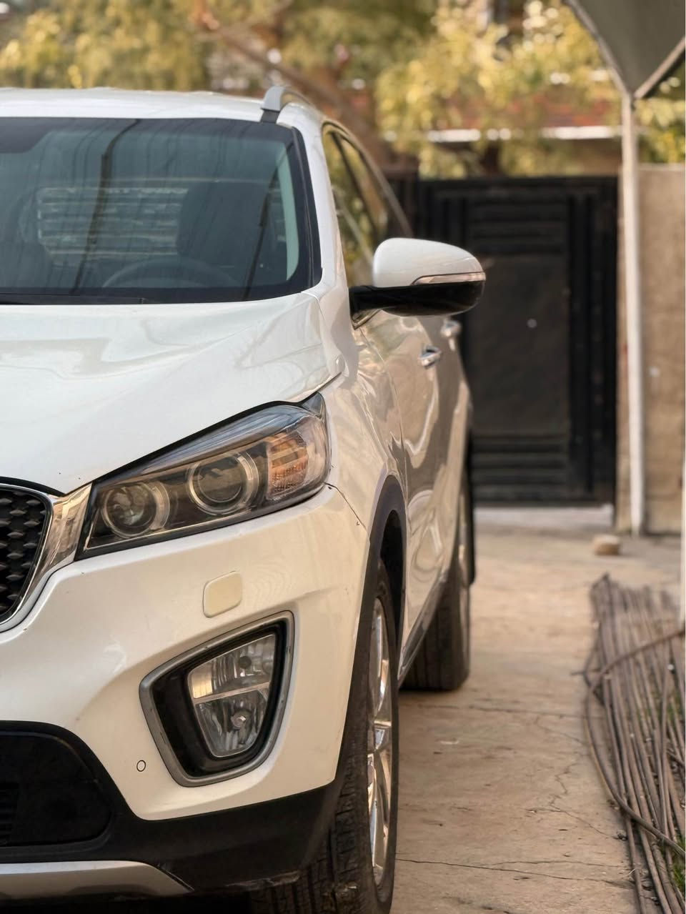 سورنتو موديل 16 خليجي 
فول عدا بانوراما 
6 سلندر 7 راكب
لد نهاري 
بك لايت لد 
 كشنات كهرباء
 شاشه بلاديه  
ماشيه 98   
حداديه
 تايرات
 باتري
 مكينه و كير ما مفتوحة  
رقم بغداد انكليزي 
 السعر 208
*********** بغداد, العراق
