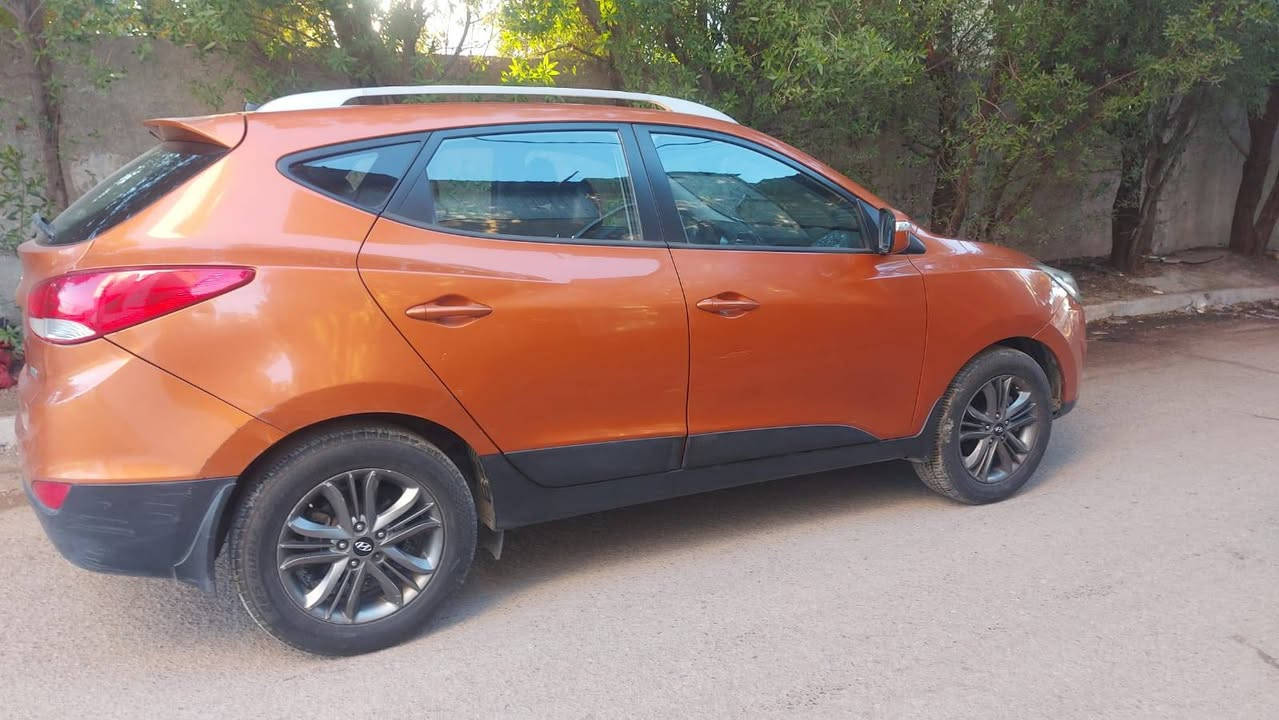 سلام عليكم
توسان موديل.  ٢٠١٥ خليجيه مكفوله عده شويه بل هلال مال جاملغ الخلفي الباقي كفاله مواصفات بنراما قطعتين تبريد حساسات كأمره تحكمات ستيرن مكاني 
سعر ١٥٢  $
بغداد موبايل 
***********
