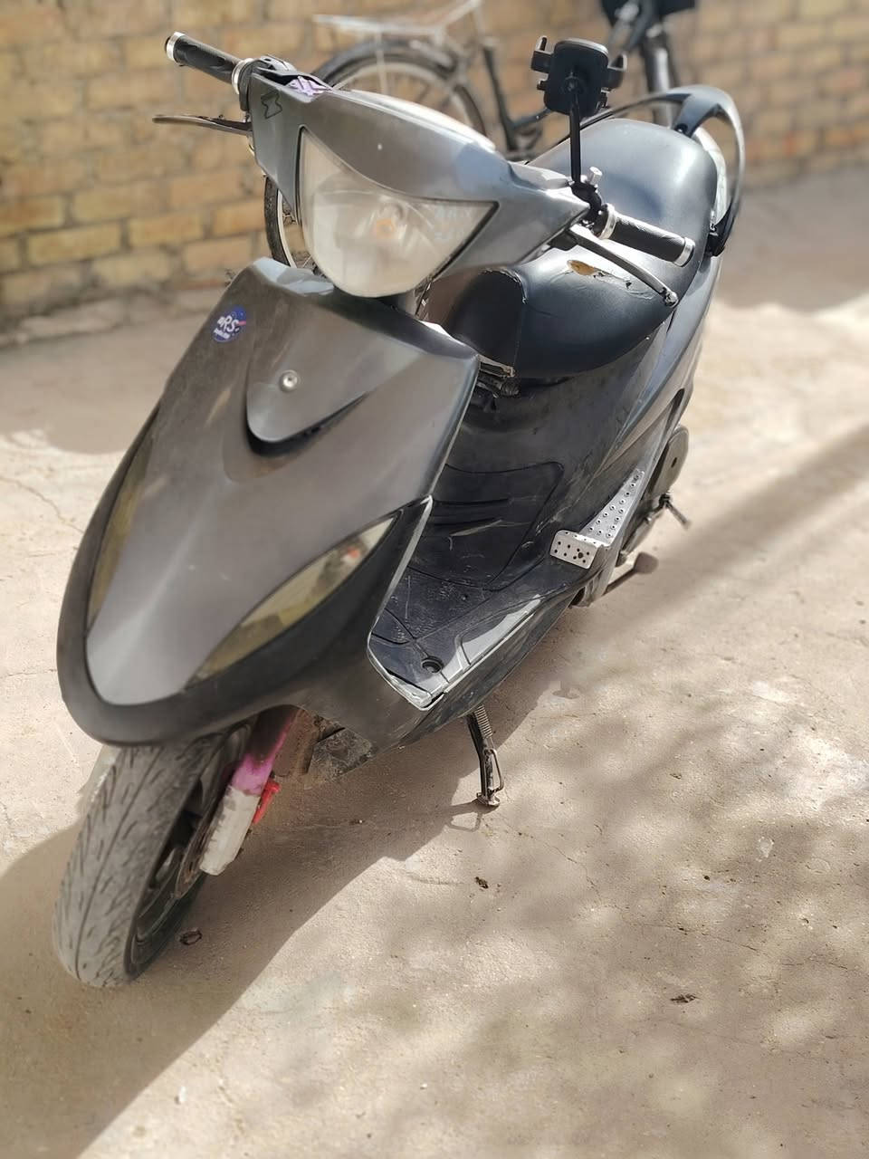 ماكس عدله محرك نضيف تجي وتشوف يحتاجلها كم قطعة كفرات 2 نكرة سلف صالنصة رياضي دبل الأمامي يحتاج تبديل ب25 الف دراجة تخبل بيع او مراوس نزل سعرك او شعندك مراوس مكاني بغداد الدورة ابو دشير


**إذا كنت صاحب هذا الإعلان وتريد حذفه لأي سبب، رجاءا أرسل رسالة إلى الدعم الفني**