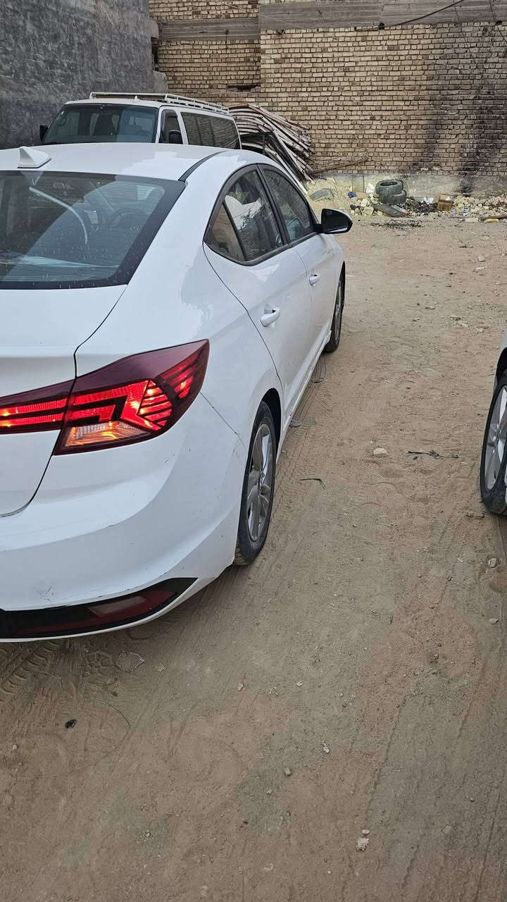 رمضان المبارك على جميع
الانتره مديل 20 رقمه اربيل باسم صديقي
 السياره ما ناقصه برغي كامله شغل وطلع تراي وين ماتريد لاربيل اذا تريد كامل مواصفات 
السعر 140$ وبيه مجال حك الجيه مكاني كربلاء المقدسة *********** واني خادم
