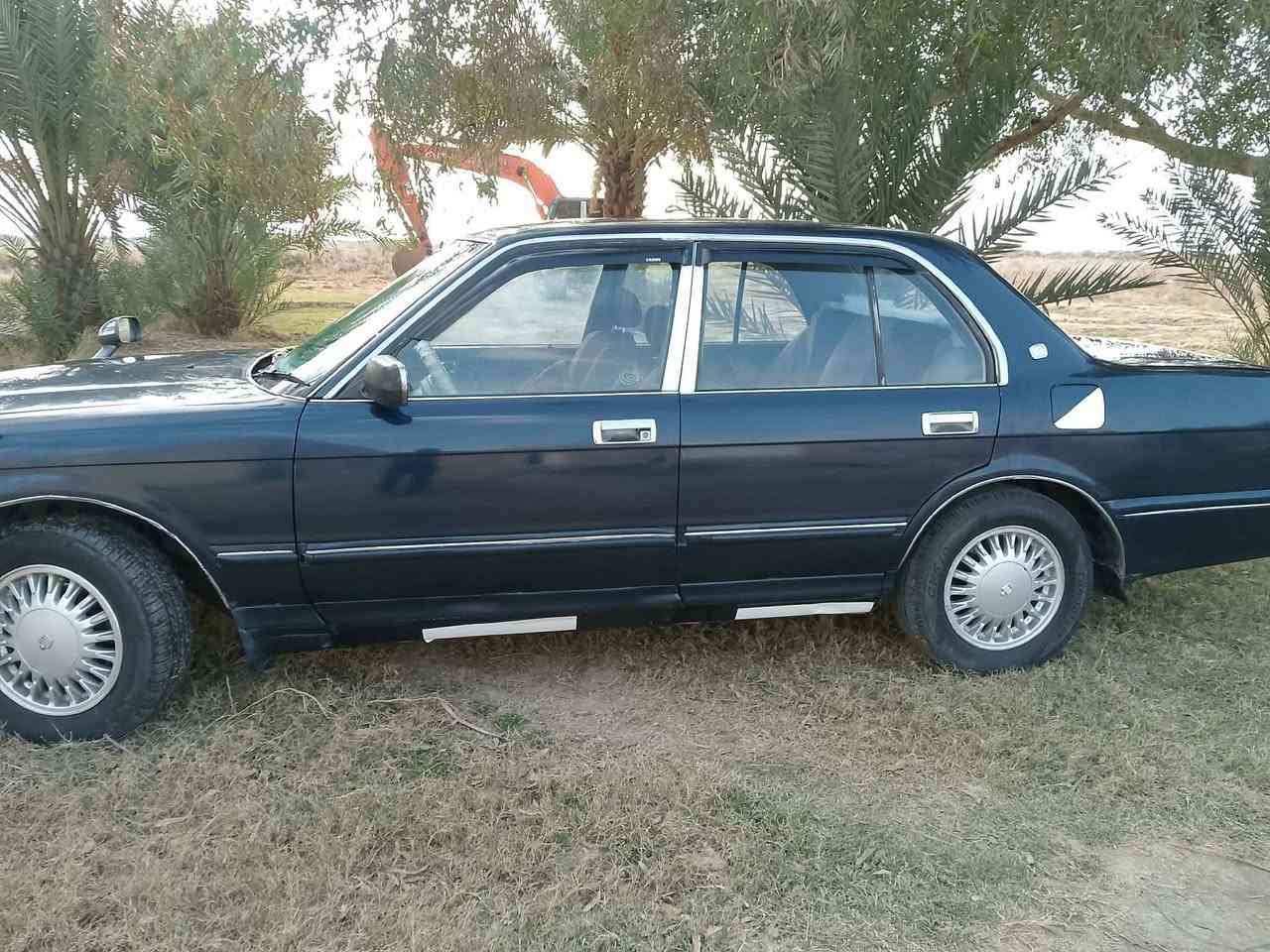 سلام عليكم بيع او مراوس ببيكم صيني ارنب طويل موديل 93 لون نيلي مكفوله من الكص ونقل جثه والعيب الشرعي محرك وكير شرط بطاين نضيفه كهربائيات شغاله مصبوغه جماليه  سنويه مجدده 2027 مشروع وطني  سياره احلا من الصور السعر 58 وبيها مجال قليل مكاني ذي قار قضاء الغراف للأستفسار ***********
