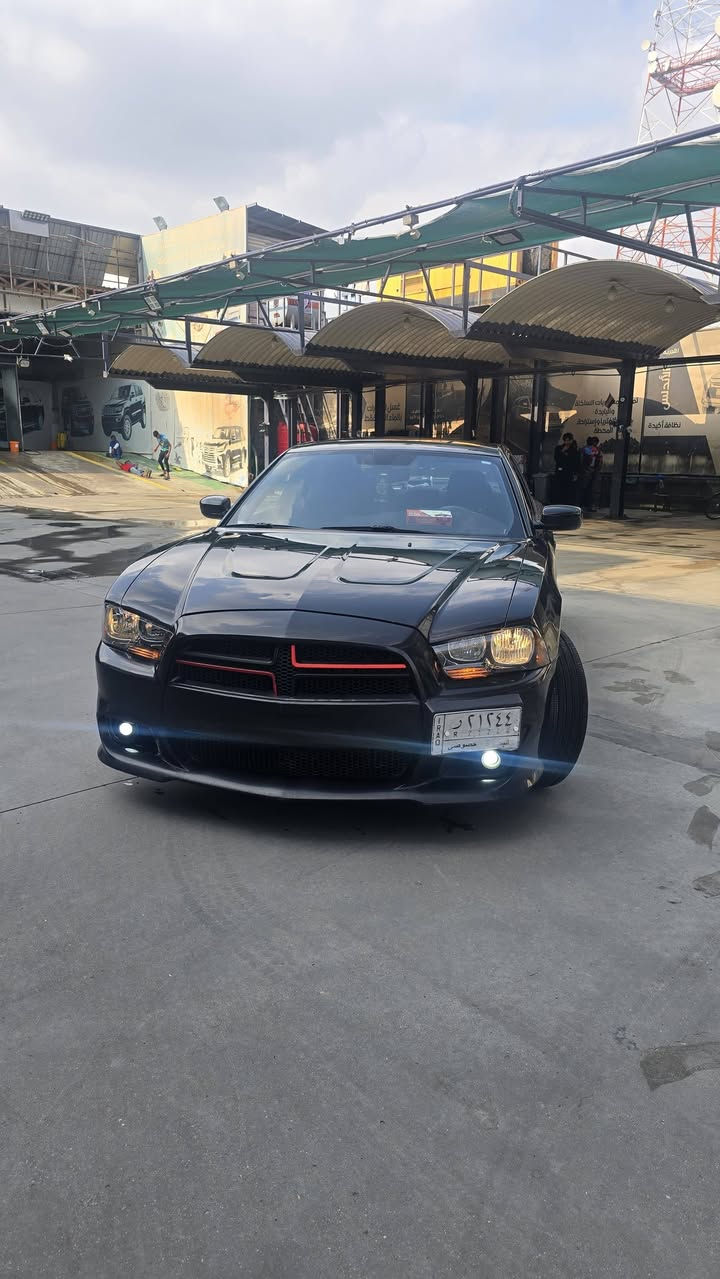 من رخصت الادمن سيارة نوج جارجر 12وارد امريكي السيارة للبيع السيارة مكفولة كفالة عامة ما عدا بارد ورة باب السايق وكتاب الفحص عندي اذا تحب تفحص انا حاضر السيارة كاملة ما ناقصها شي  سعر البيع 152وبيهة مجال خابرني وتدلل مكان بصرة رقمها بصرة سنوية ما ساقطة ***********
