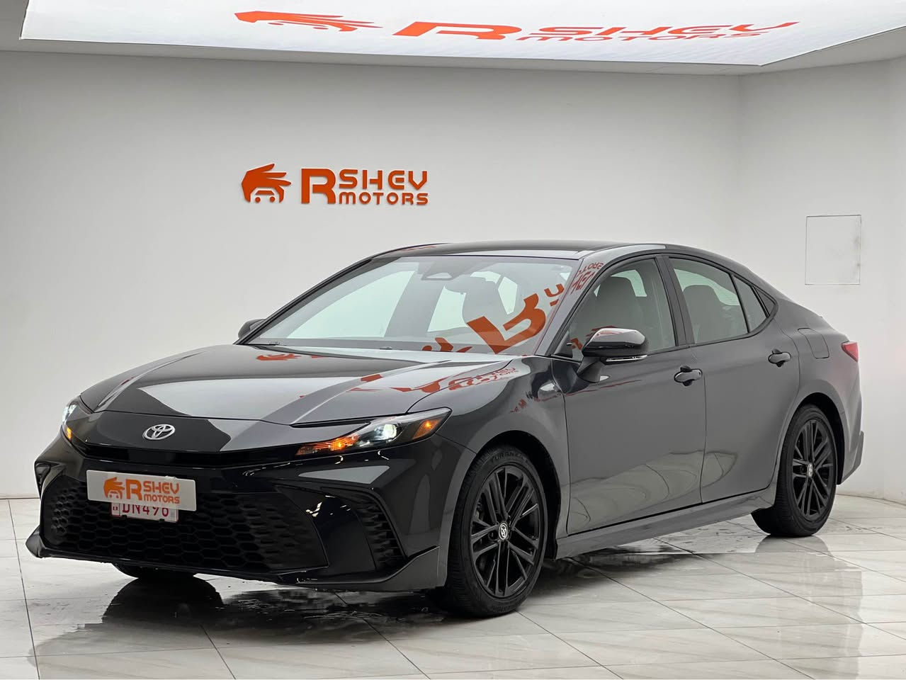 Toyota Camry 2025
تويوتا كامري 2025
مواصفات LE

مكينة 4 سلندر حجم 2.5 لتر تنفس طبيعي
ماشية 3,500 ميل و بحالة ممتازة 

لون سمنتي غامق 😍

ضرر السيارة بابين صبغ بدون دواخل  وايرباك سقف سستم شركة السيارة كلش حلوة و نظيفة مكفولة من كير و محرك وكهربائيات….
السيارة مامرقمة تترقم ارقام شمالية..

ب  سعر (240$) ورقة و بيها مجال للطيبين

مكان السيارة

دهوك -معرض ارشف R-Shev
رقم51 من معارض التيرمينال 

***********
*********** دهوك, العراق
