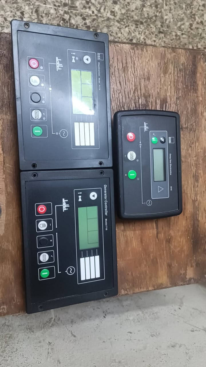 السلام عليكم شاشات DSE للبيع
710 عدد 2
4410 عدد 1 
جديد غير مستخدم 
للاستفسار ***********
توصيل داخل بغداد موجود
