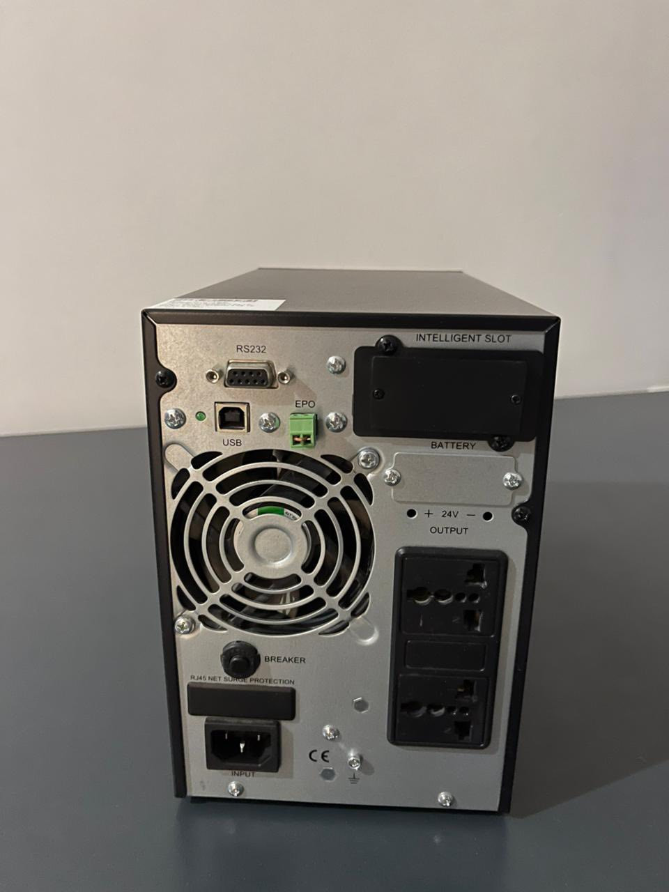 للبيع: UPS GETX 1000VA Online – حماية كاملة لكهرباء أجهزتك! 

 المواصفات والمميزات:
 نوع: Online UPS (مزود طاقة مستمر – بدون فترات انقطاع)
 القدرة: 1000VA / تقريباً 800W
 موجة كهربائية: Pure Sine Wave – مثالية للأجهزة الحسّاسة
 شاشة LCD لعرض حالة البطارية والجهد والحِمل
 حماية كاملة ضد انقطاع التيار، تقلبات الجهد والقصور
 عمر بطاريات ممتاز وتبديل سهل للبطاريات
 منفذ/مخارج متعددة لتشغيل كمبيوترات، راوترات، سيرفرات صغيرة، وأجهزة إلكترونية
للتواصل ***********
