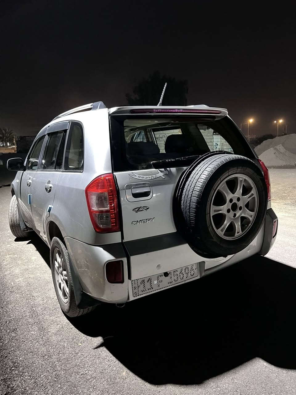 شيري تيكو   2014
رقم بغداد آنگليزي.
* الكير الاتوماتيك الميكانيكي(المرغوب)
*تدفئة 🔥    *تبريد❄️.
*الگشنات تدعم تدفئة+تبريد.
*مرّي كهرباء.
*شاشة.
*تخم تايرات جديد.
*محرك 2000.
*سياره عمليه و اقتصاديه ماشيه (108)ألف حقيقي.
ملاحضات البنيد مسويله كلير للجماليه و جراد قليل بالقمريه و السونار موجود ضمن الصور .
*السعر (75) وبيها مجال بسيط حك الجيه .
مكاني بغداد الراشديه مقابيل الحسينيه للتواصل ***********.
