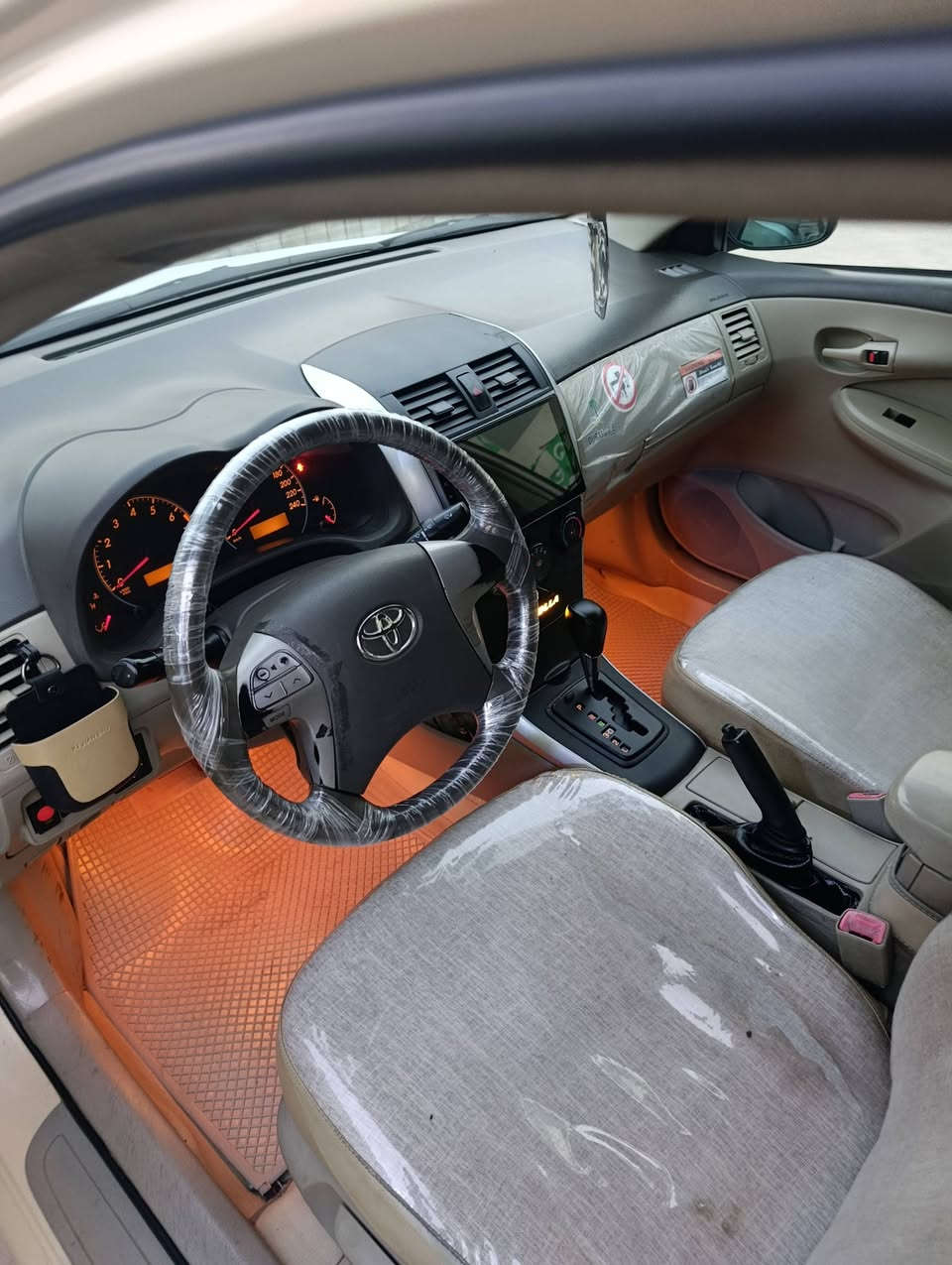 کرۆلا۲۰۰۹ تۆماتیک کامل گۆڕاوە بۆ۲۰۱٤ پارچەو نیوێکی بۆیاخە دەبەی ێاوەکە قرجی هەیە سەنەوی بەسەر چووە کامل جوانکاری ئایبات کامیرە فولیم کوشنو گاعی تایەی تازە یەک وەهامای بیلاد تەقەو ڕەقەی هیج نیە گیر مەکینە تەحویل و غەرامە بەشەرت سەیارەکە زۆر جوانە مالی دۆستە سیعری 132 وەرەقە ژم ***********.....***********
