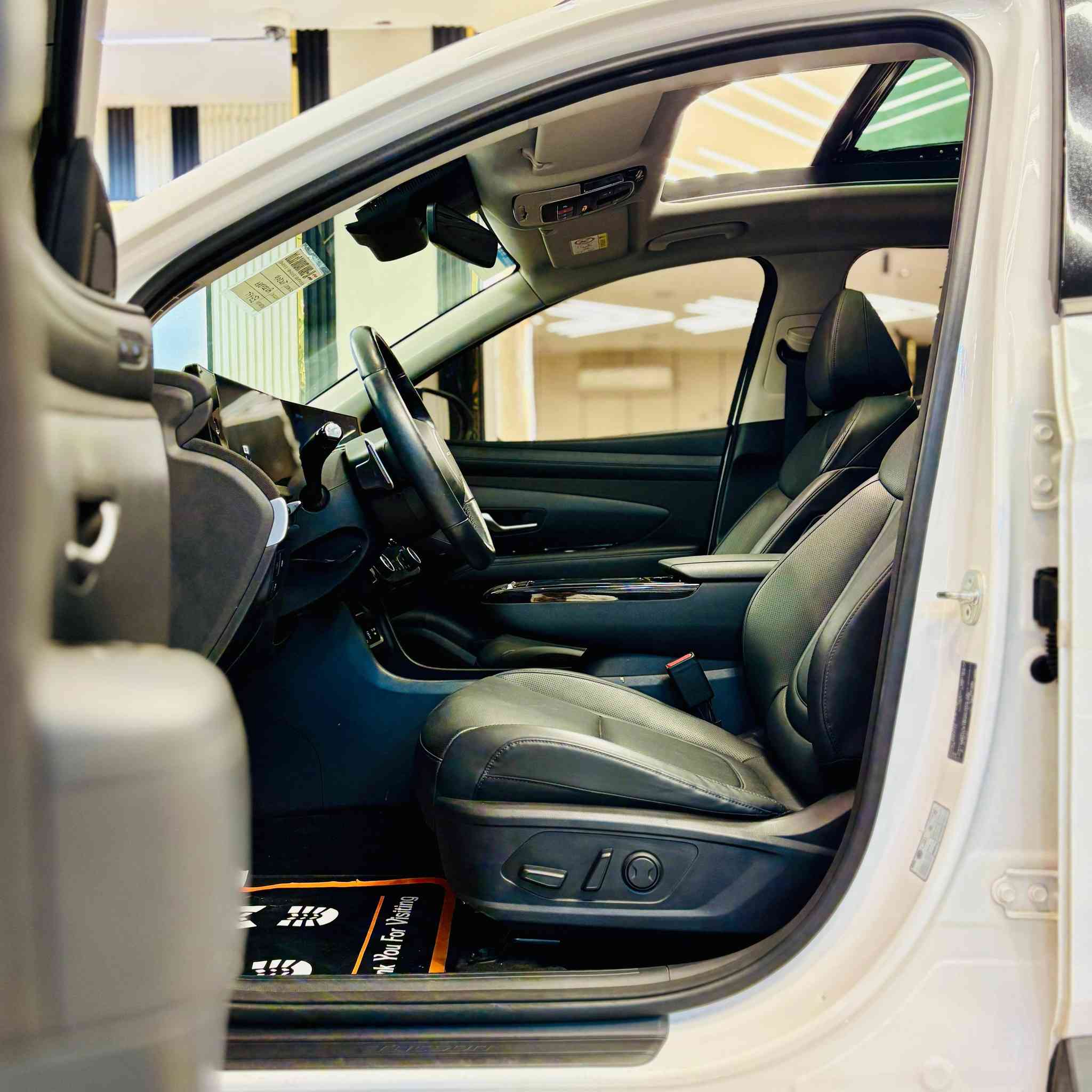 🔥 استلم فورًا بدون انتظار 🔥
دلوقتي تقدر تمتلك Hyundai Tucson 2024

واحدة من أقوى وأفخم الـ SUV في فئتها 😍

✅ موديل 2024

✅ كاملة الـ Options

✅ استلام فوري

✅ إمكانية التعاقد بسهولة

✅ متوفر نظام المبادرة

راحة، فخامة، وأداء يخلوك تستمتع بكل تفصيلة في السواقة 👌✨

📞 للتواصل: 01066551402

💬 واتساب مباشر: https://wa.me/201066551402

🔥 احجز عربيتك دلوقتي قبل نفاد المتاح 😉


**إذا كنت صاحب هذا الإعلان وتريد حذفه لأي سبب، رجاءا أرسل رسالة إلى الدعم الفني**