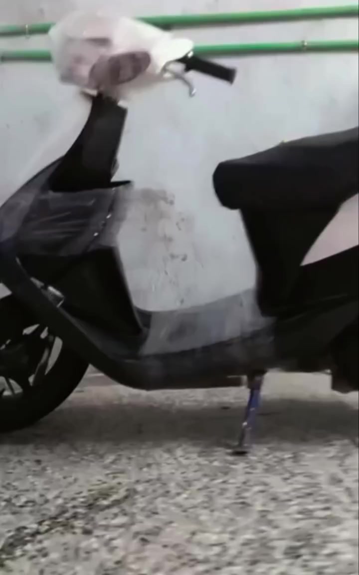 دراجه شغاله  150قفل. ربع ما ينزل


**إذا كنت صاحب هذا الإعلان وتريد حذفه لأي سبب، رجاءا أرسل رسالة إلى الدعم الفني**