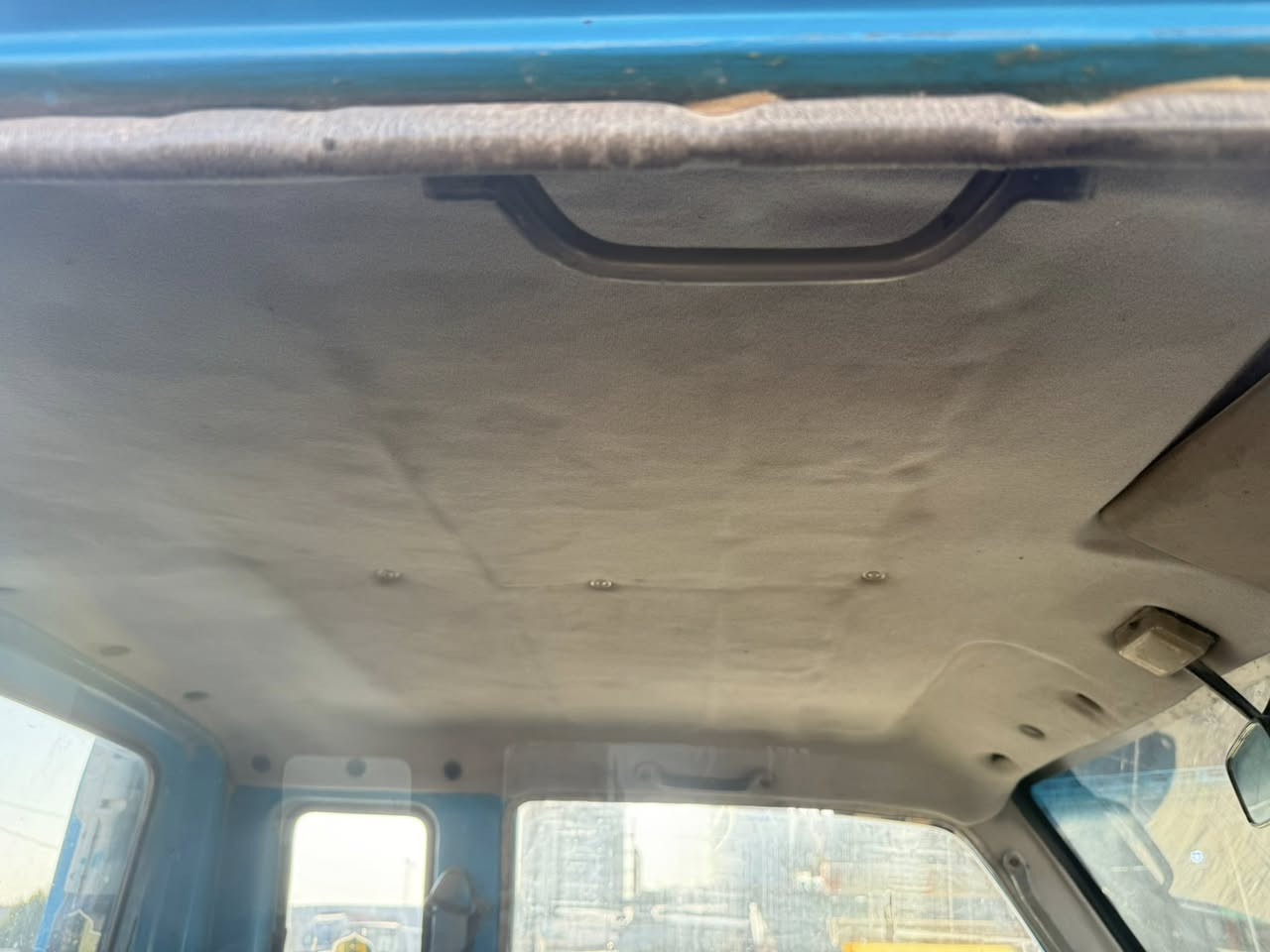 كيه نضافه فول معه العلم مامغسوله 
مكانها كربلاء بسمي  
موديل ٩٦
سياره مايحتاج اشرحلك من كلشي مكفوله سعر ٦٠ 
قفل   ***********
***********
