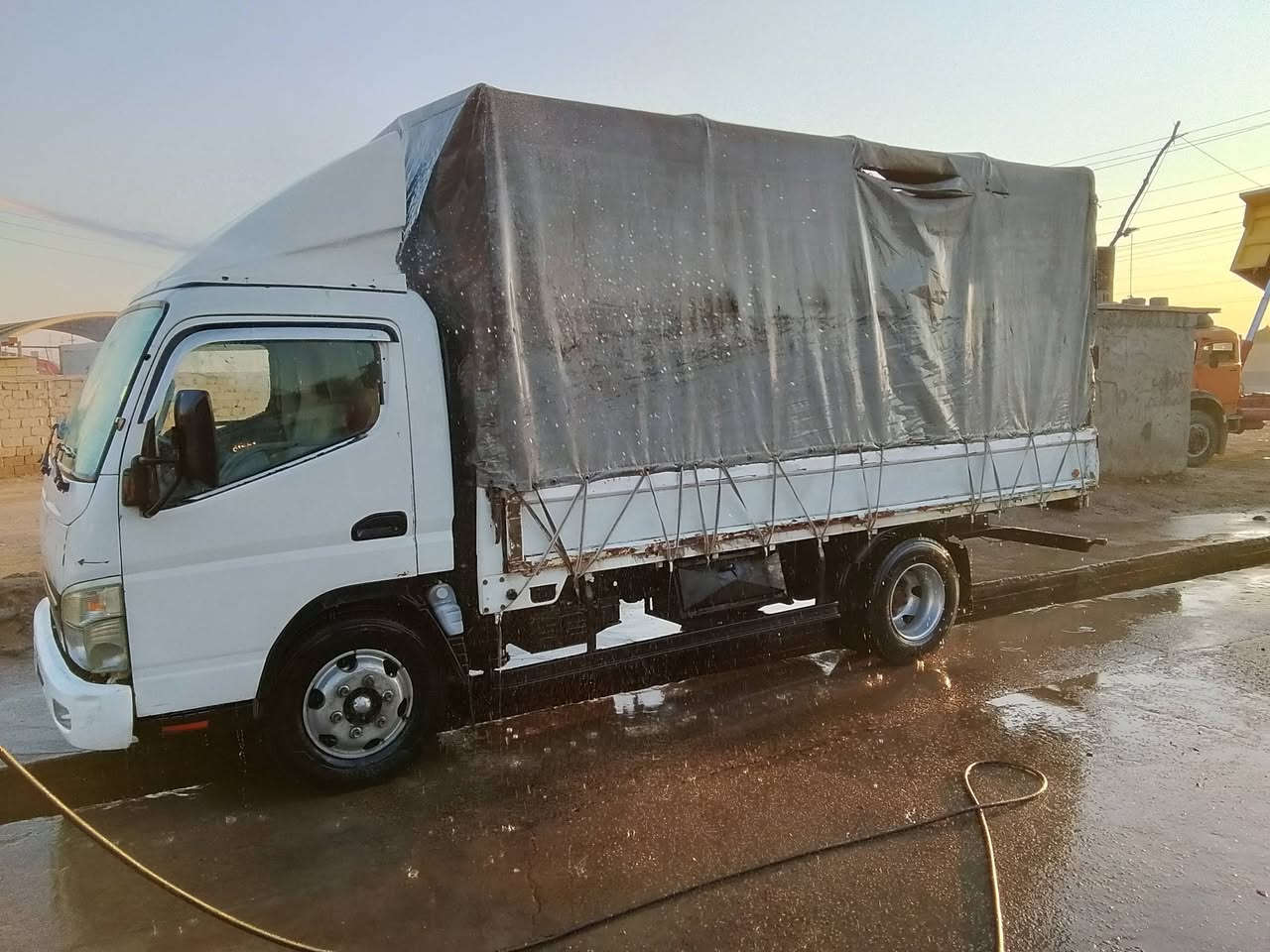 كنتر حمل موديل 2006 كفاله عامه
سياره متعوب عليها كبل للشارع ما بيها اي نقص 

رقم بغداد مداور ثاني يوم

مكاني بغداد الغزاليه
السعر 165 وبي مجال 

للتواصل:

***********
