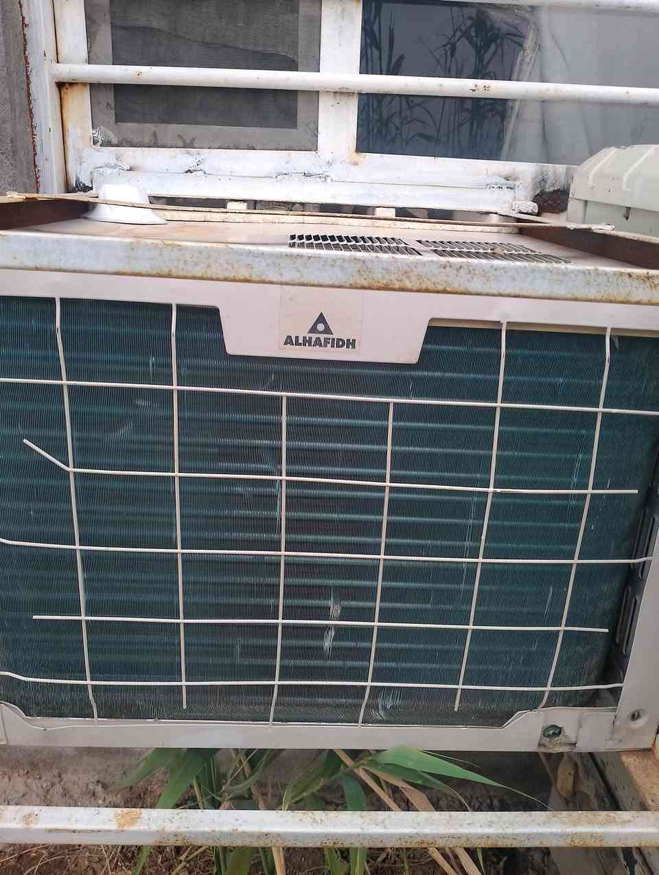 مكيفات للبيع الحافظ وميديا راوتري وجنرال الاصلي طنين ونص كمبيرسر على 200 الف الواحد مال بيتنا


**إذا كنت صاحب هذا الإعلان وتريد حذفه لأي سبب، رجاءا أرسل رسالة إلى الدعم الفني**