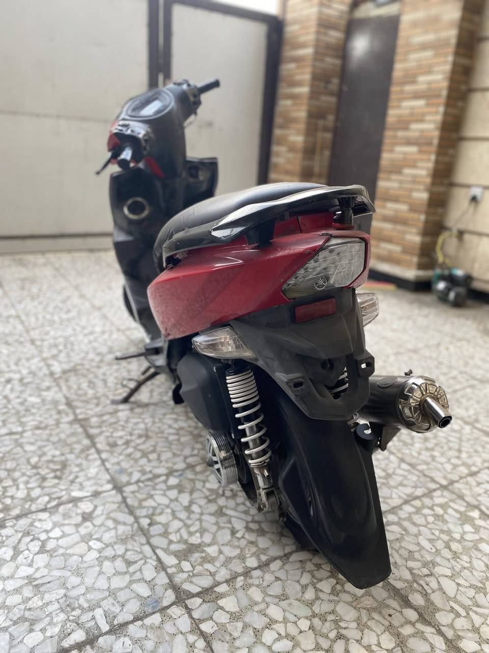 سلام عليكم جيتي ار بيه صالنصه رياضي وبيه كلج خلفي رياضي الدراجه بلااااديه جيب فيتر وافحص مراوس حسب القناعه ***********  المكان بغداد تقاط درويش البياع
