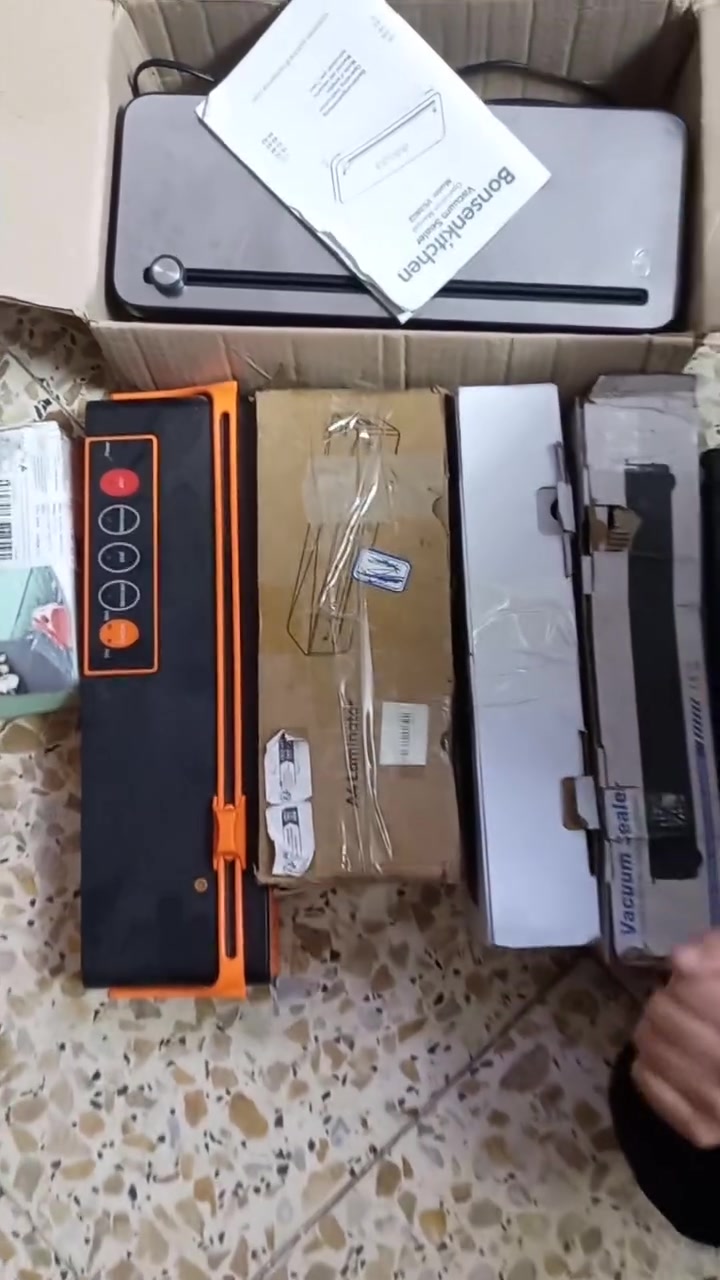 السلام عليكم 
شلعة مال كابسات حرارية تغليف الطعام 
7 قطع سعر 30 مع توصيل


**إذا كنت صاحب هذا الإعلان وتريد حذفه لأي سبب، رجاءا أرسل رسالة إلى الدعم الفني**