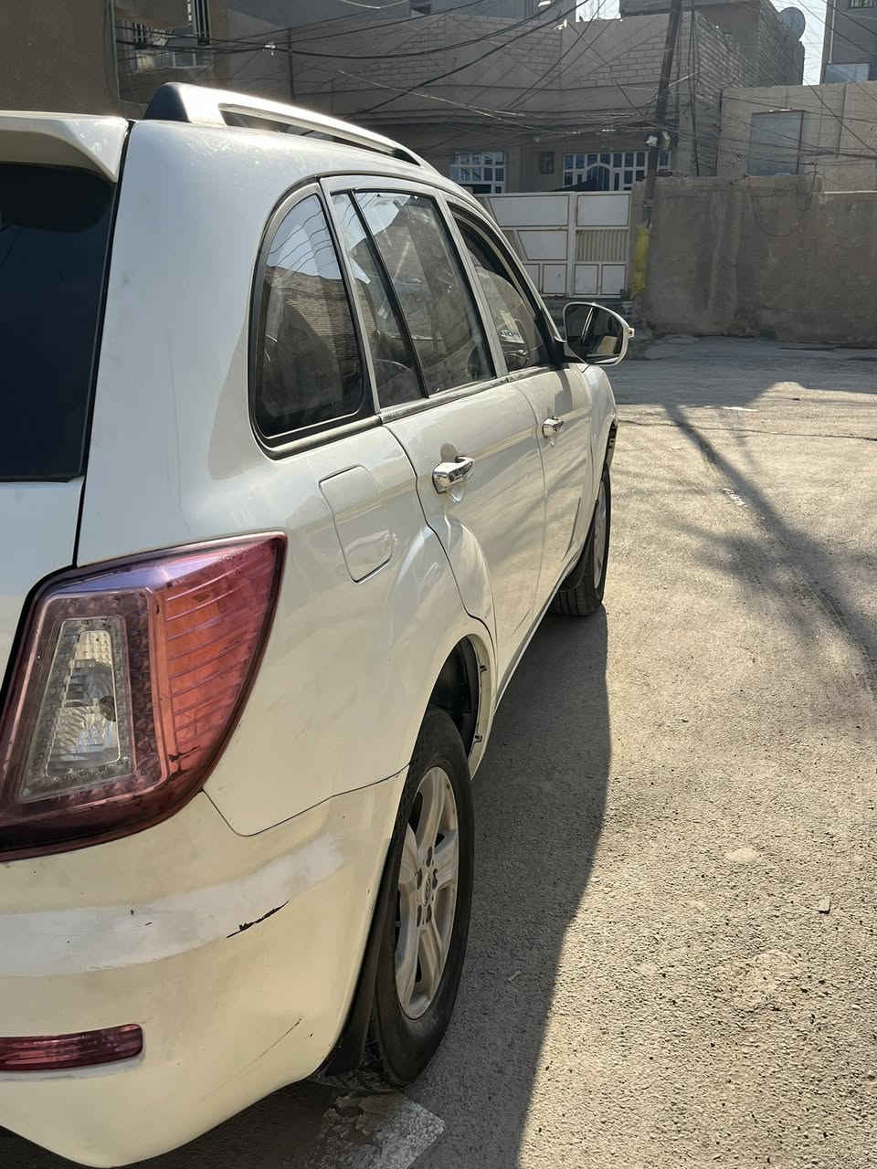 السلام عليكم 
ليفانx60 للبيع موديل 2016
كير اوتو مكينه مكفوله  تبريد ثلج الخلل بالكير كهربائي ابيع بدون كير 
مكفوله من الضربه والصبغ ملاحظات  قليله 
رقم بغداد الالماني 
باقي التفاصيل متواجد ع رقم ***********
السعر 68 وبيها مجال 
العنوان بغداد الامين الثانيه .
