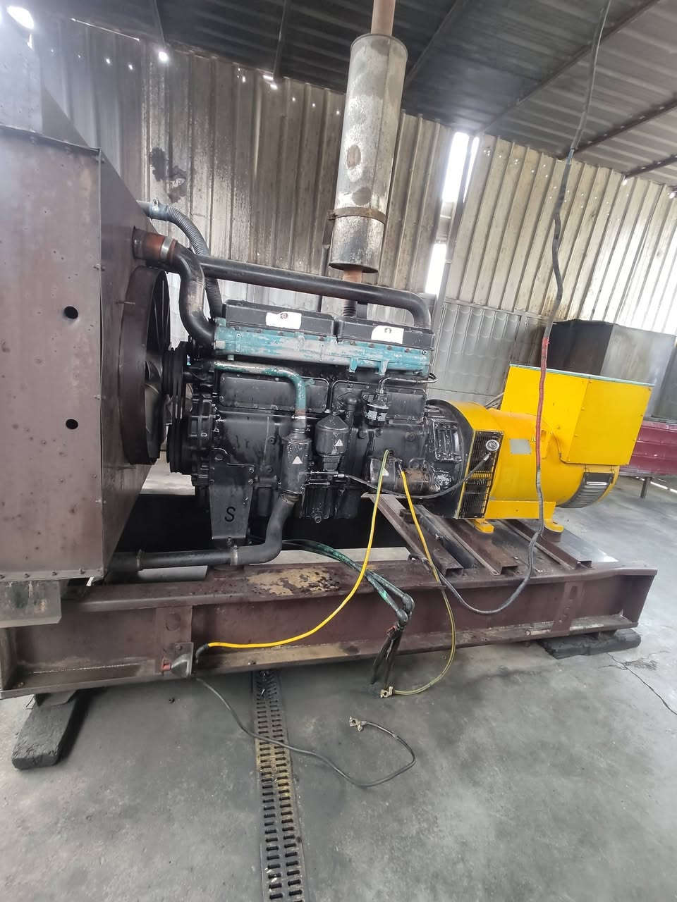 السلام عليكم 
للبيع سكانيا 113 بم 88 راس توليد 300  كيفي مولد نظيفه تاخذهه عل حمل السعر 70 ورقه 
مكان المولد بغداد للاستفسار  ***********
